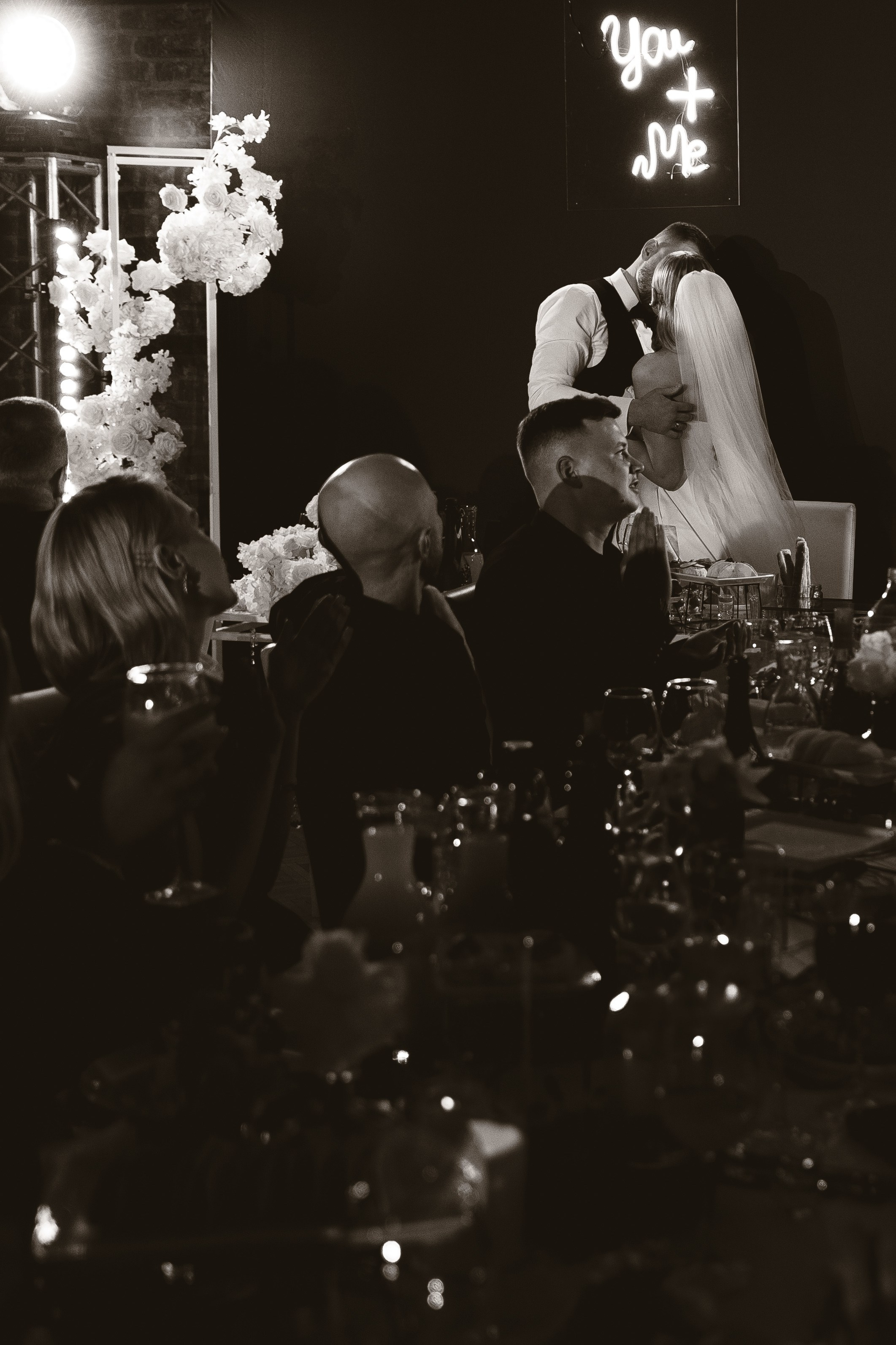 Влюбленные взгляды. Свадебный фотограф Кемерово Томск Новосибирск