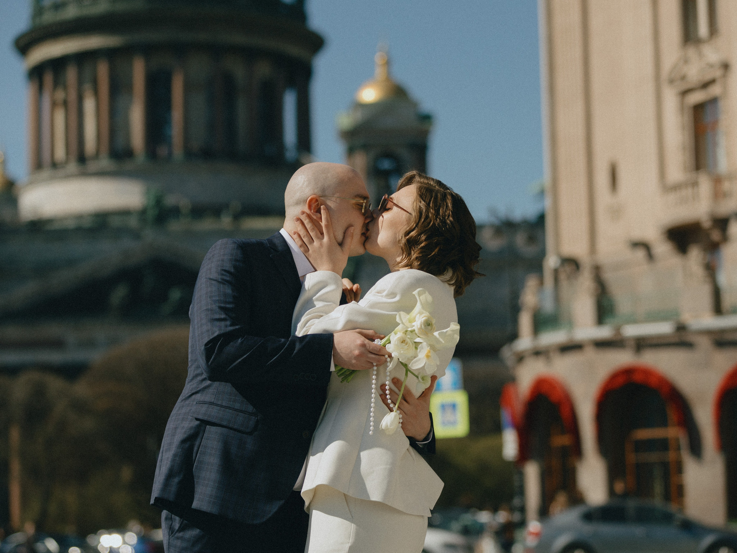 Свадебная фотосессия в Питере из Москвы. Свадебный фотограф СПБ