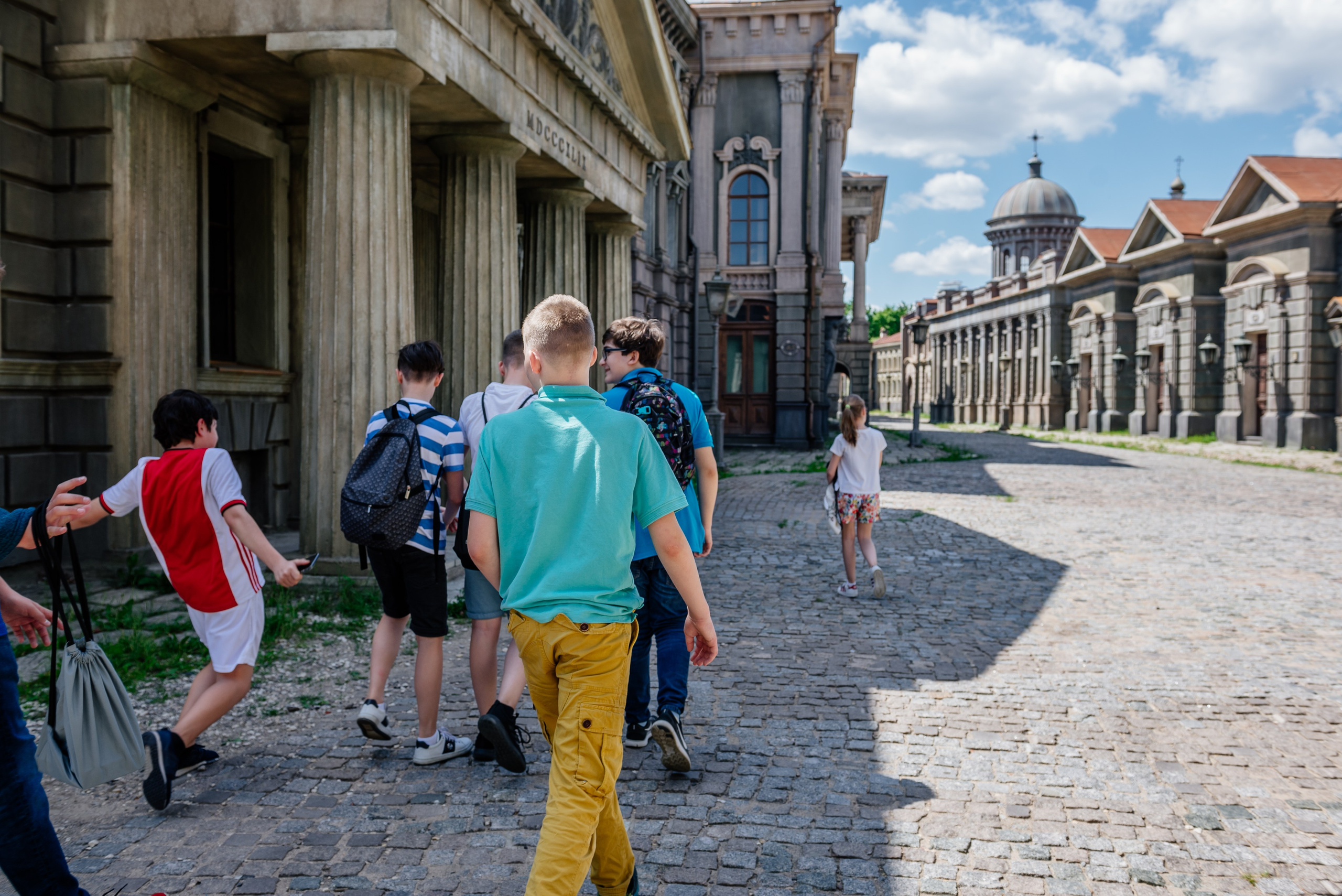 Английская школа. Study Lab. Фотограф LANA STIL. Семейный, репортажный фотограф, студия. Женский, мужской портрет. Фотографирую территориально в г. Королев, Москва, МО
