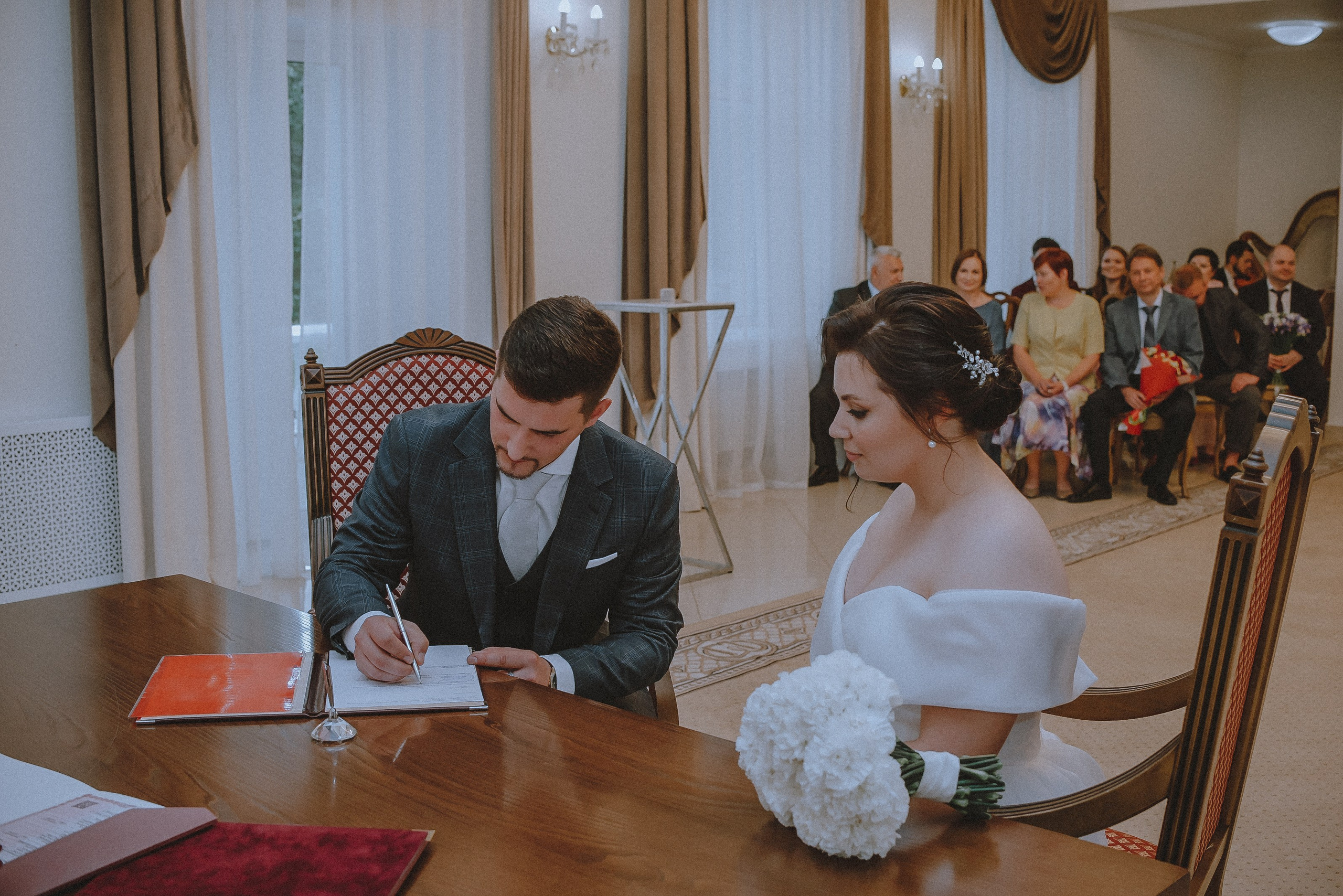 Love.com: Главная страница нашего счастья. Свадебный и семейный фотограф в Москве Сажина Кристина КиМ. Свадебный оператор в Москве Сажин Максим