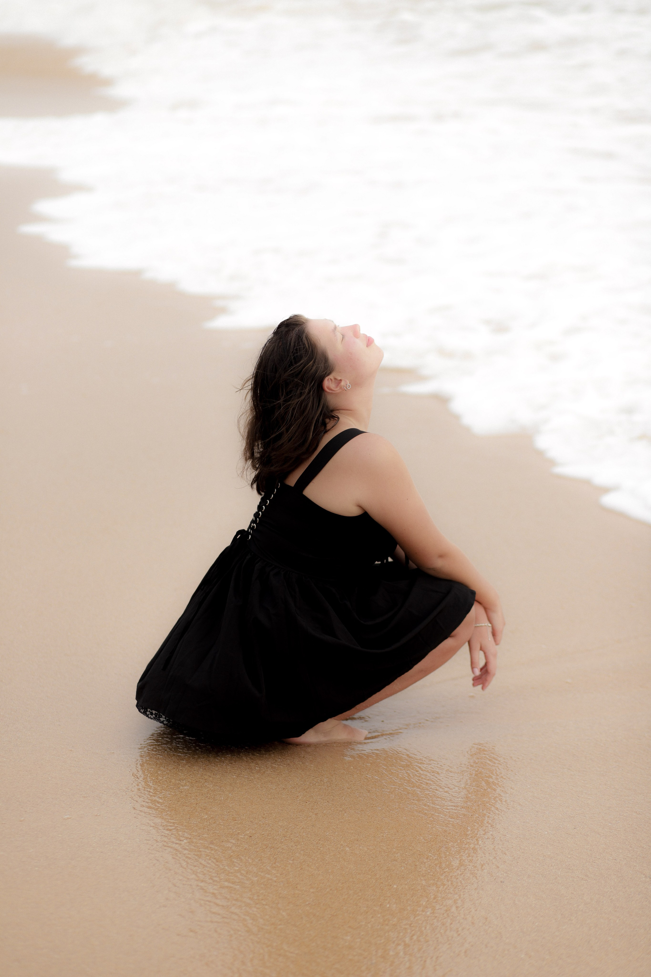 Фотосессия в Хиккадуве: романтичные кадры среди камней и волн. Фотограф на Шри-Ланке