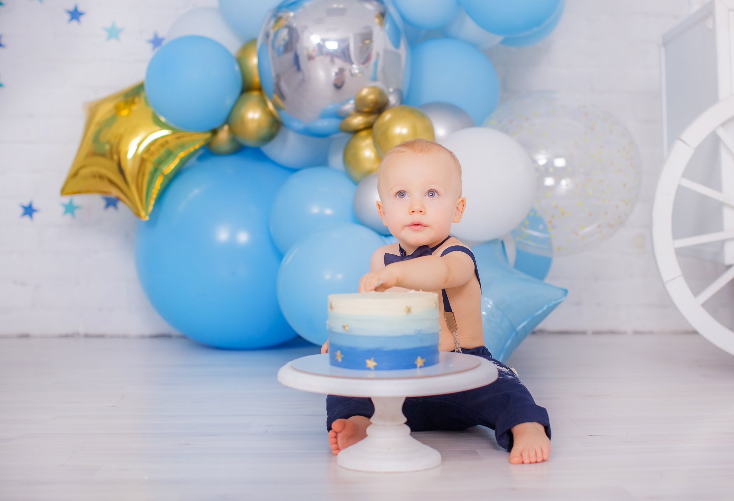 Первый торт. צלם ואמן ילדים ומשפחה