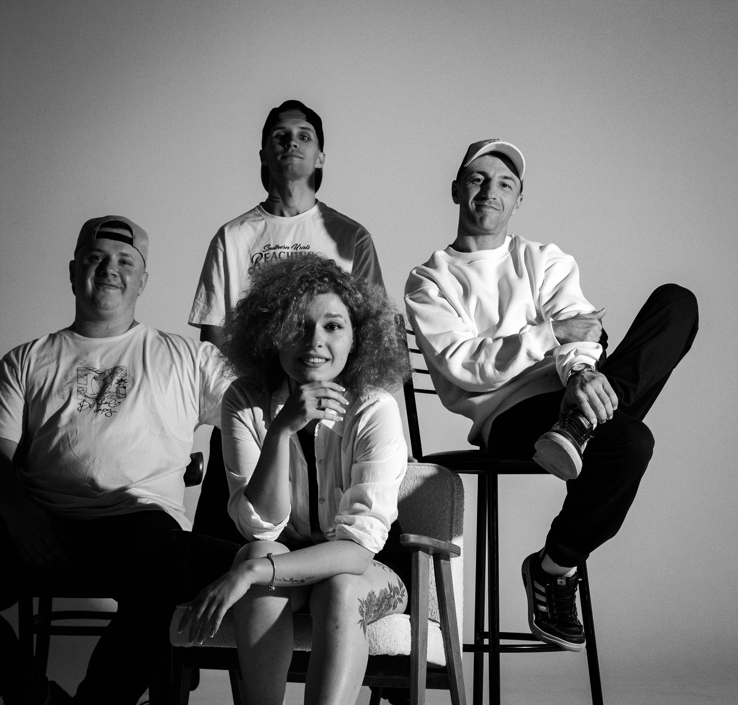 Студия. Уличный фотограф Города N