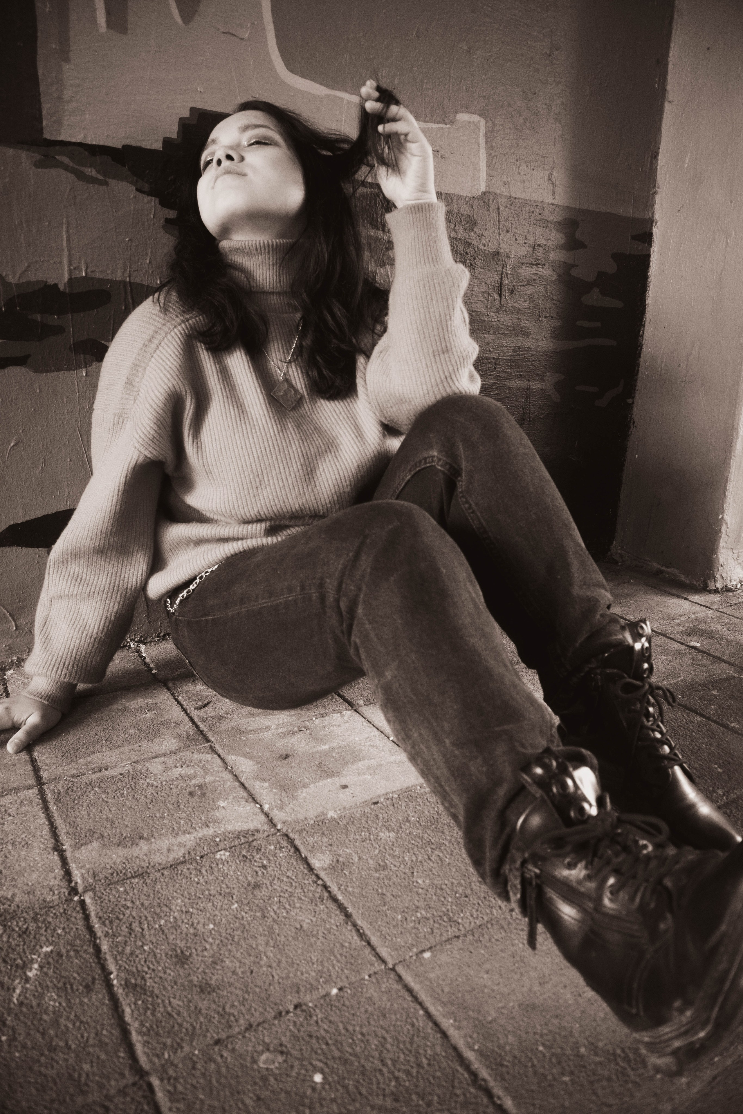 «Городская грация: осенний вальс». Уличный фотограф Города N