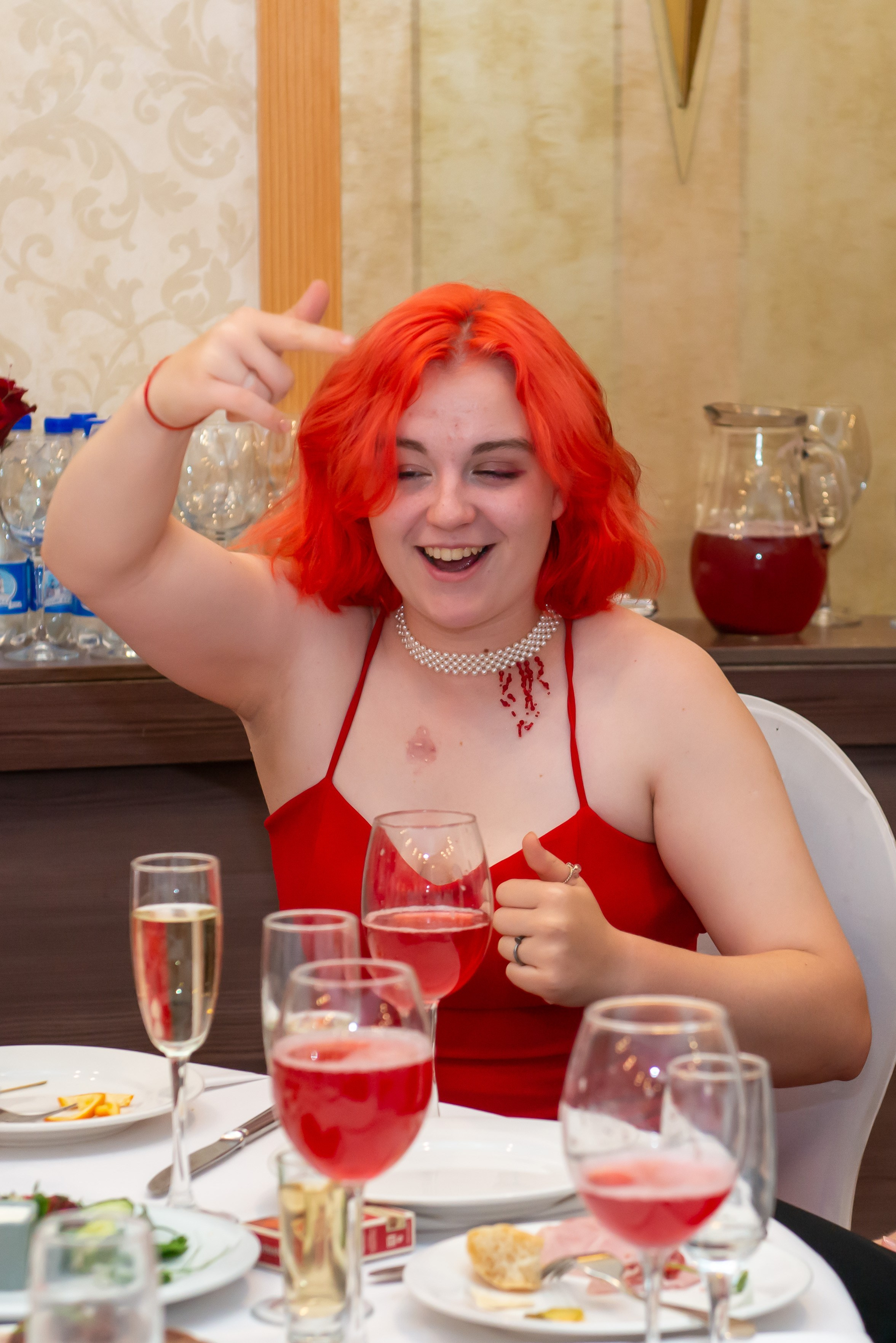 Выпускной вечер в гимназии № 37, ресторан La Ronde