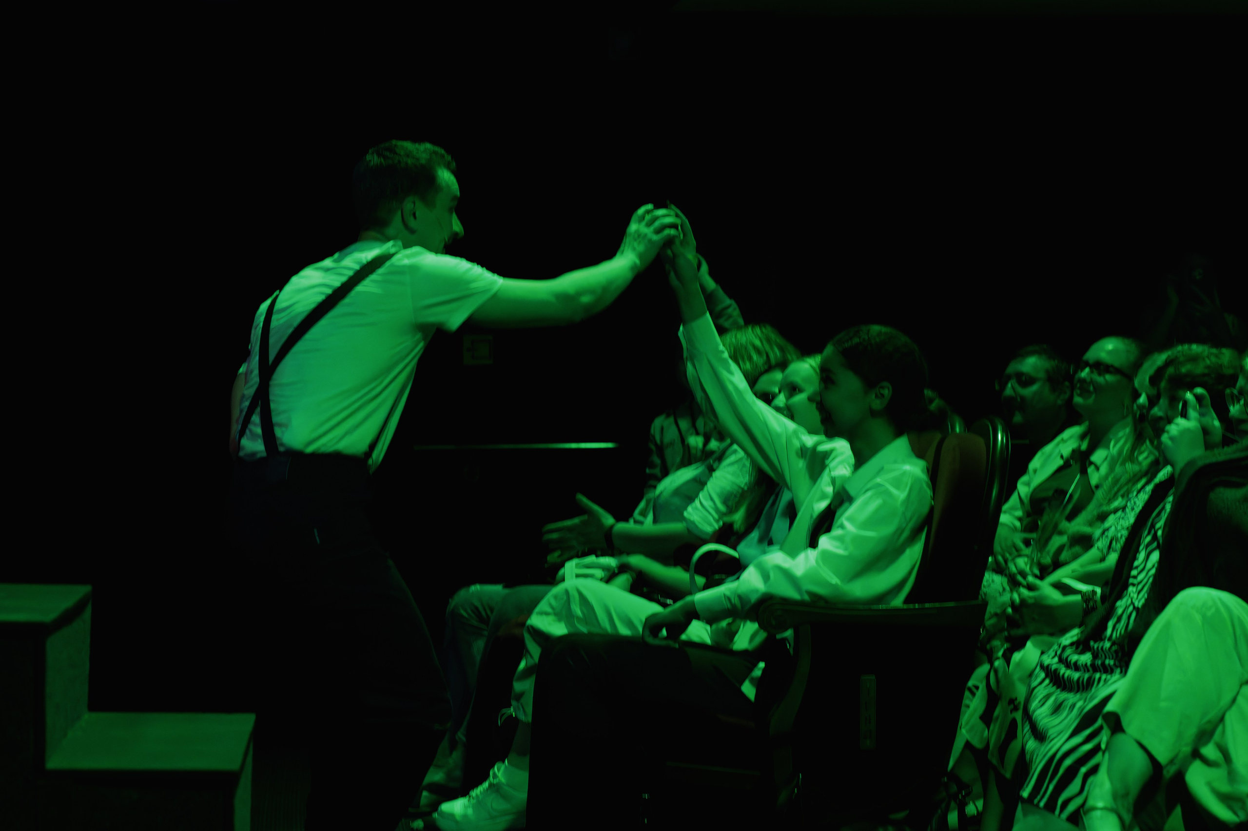 Театр Роста: Пацаны. Сайт фотографа Сергея Абрамова