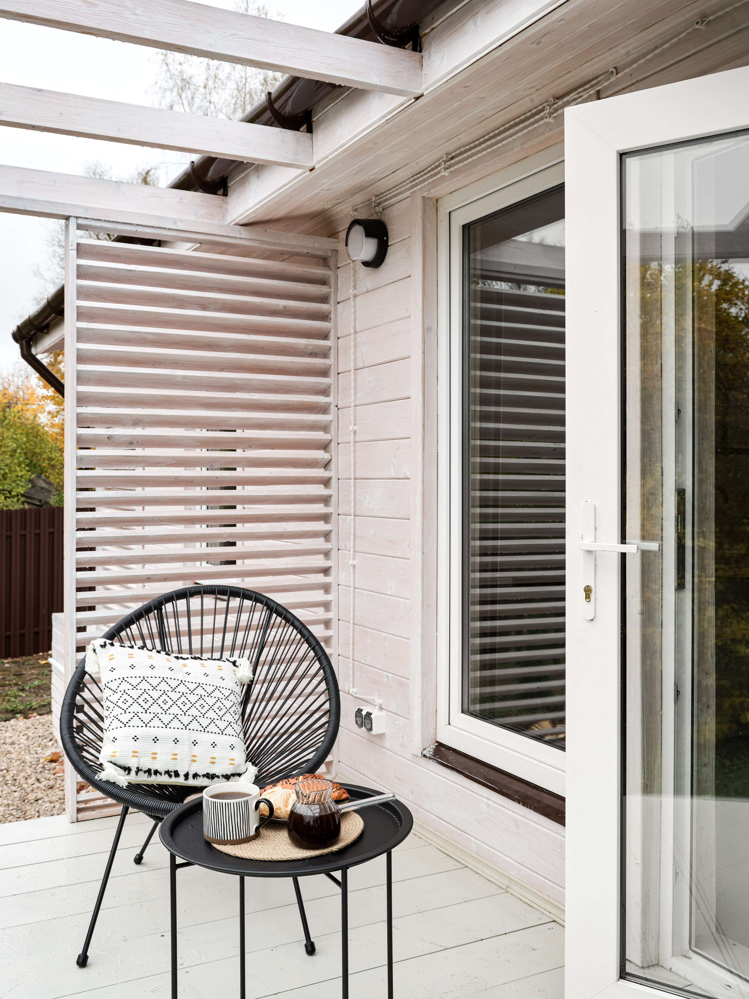 Уютный загородный дом в стиле барнхаус. Интерьерный фотограф Константин Пырьев