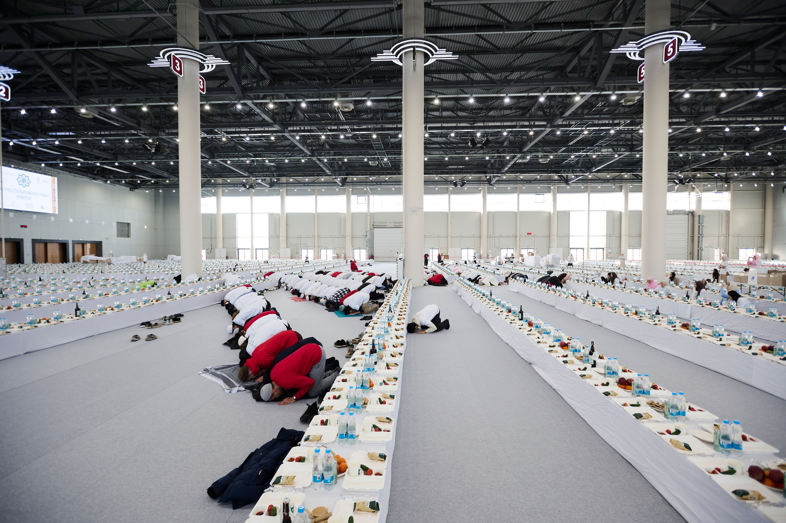 Репортажный фотограф на юбилей корпоратив, мероприятия в Уфе. Свадебный фотограф Тимур Хабибуллин