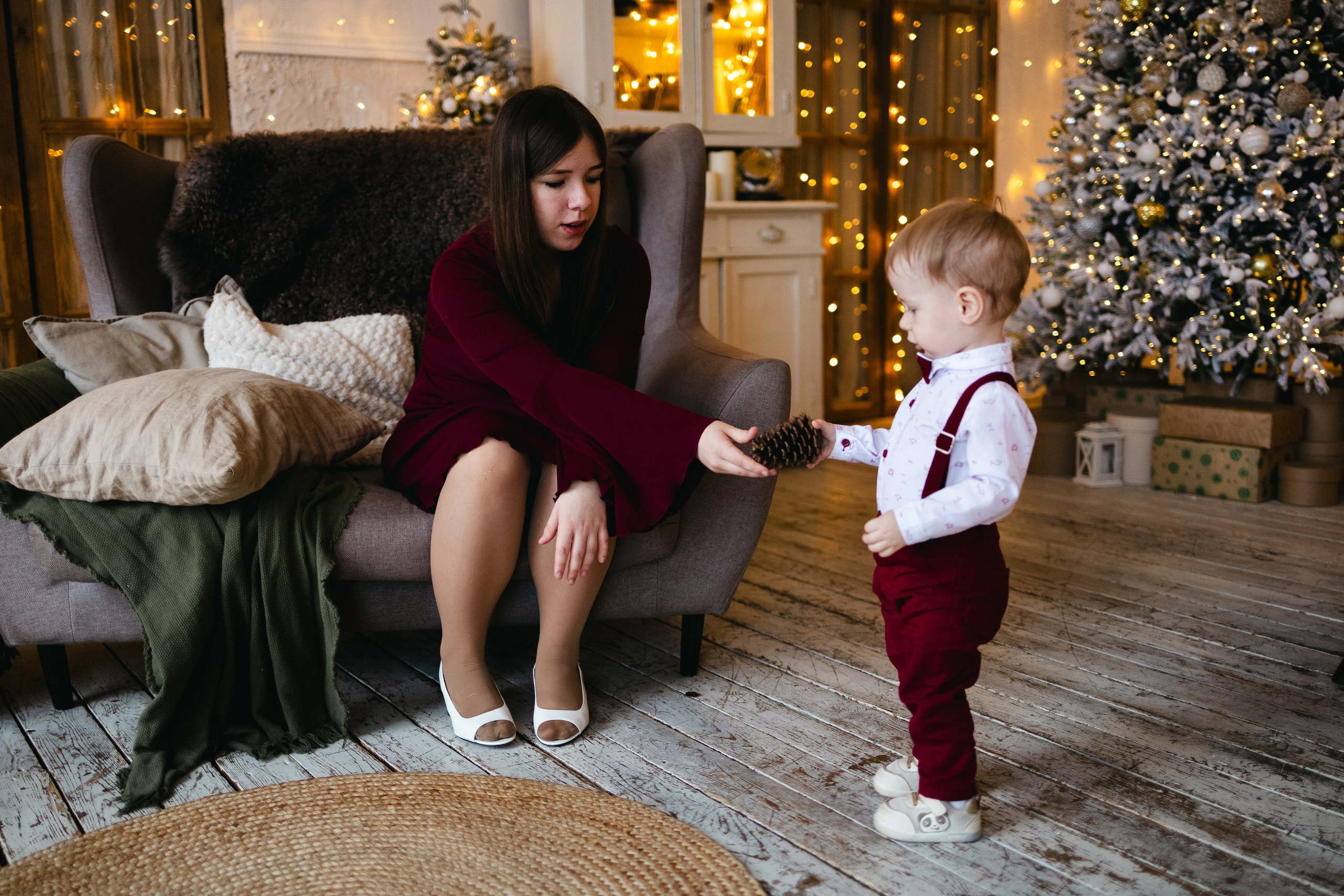 Новогодняя семейная с малышом. Семейный фотограф г. Тюмень