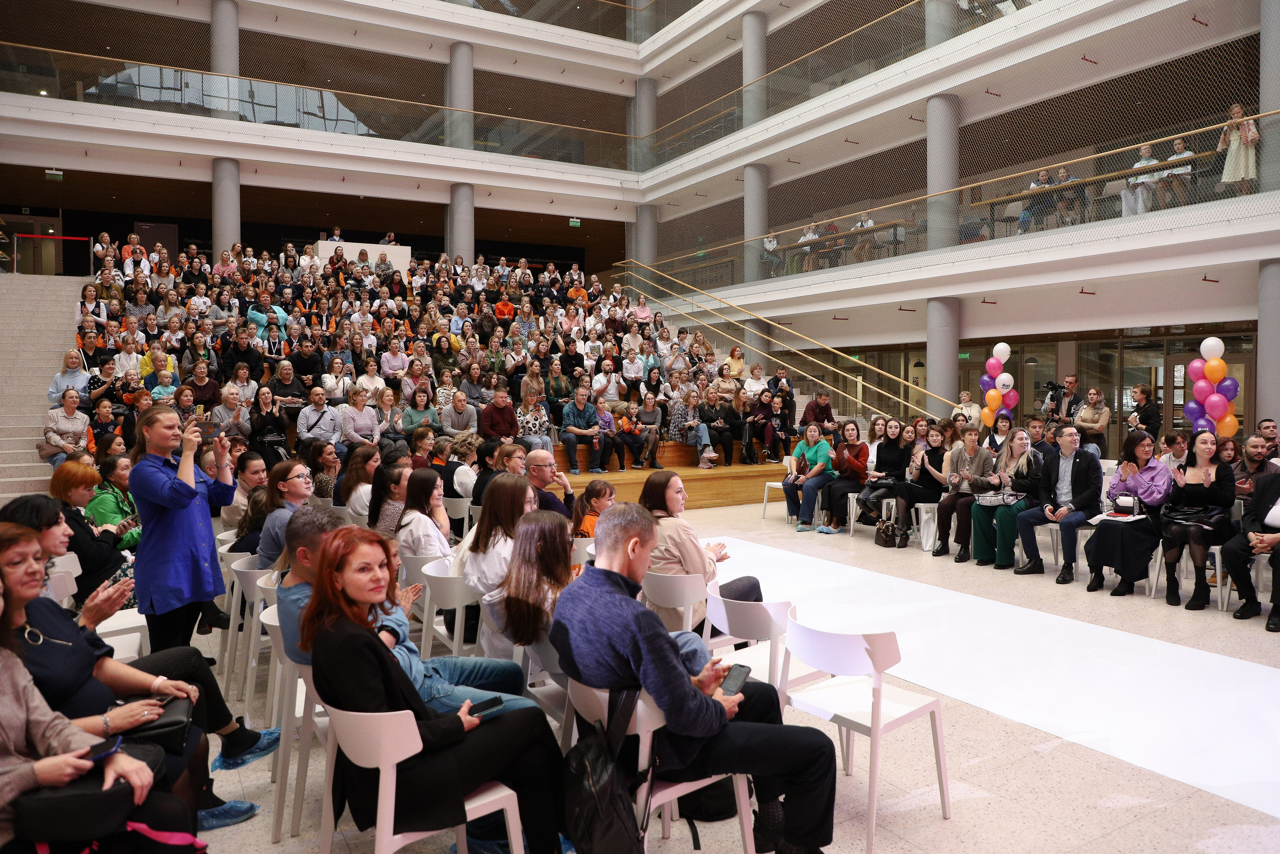 Показ мод " От А до Я» 2024. Фотограф в Новосибирске Александр Иванов