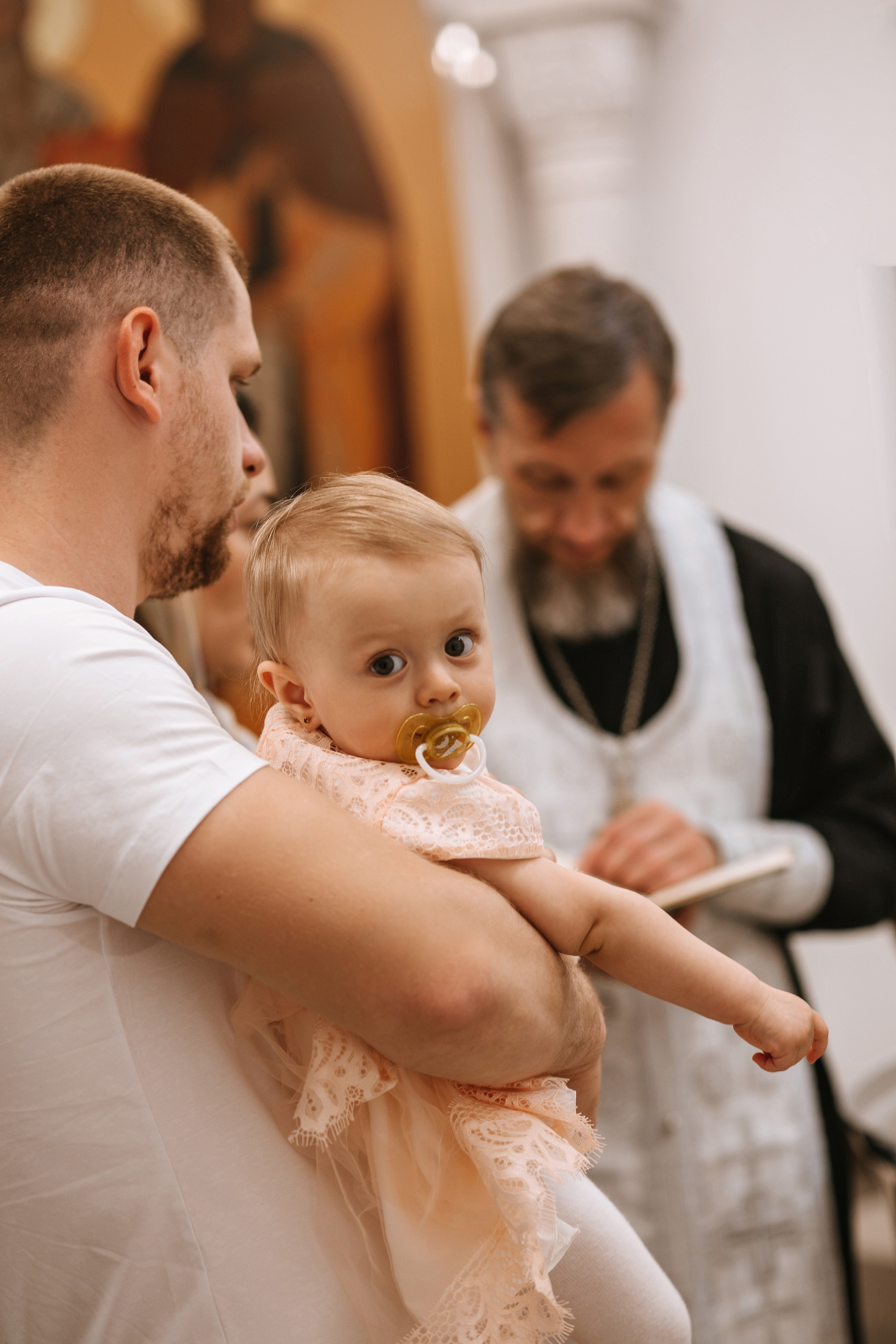 Фотосессия Крещения в Александро-Невском Соборе. Фотограф в Волгограде и Москве | Анастасия Лаврова