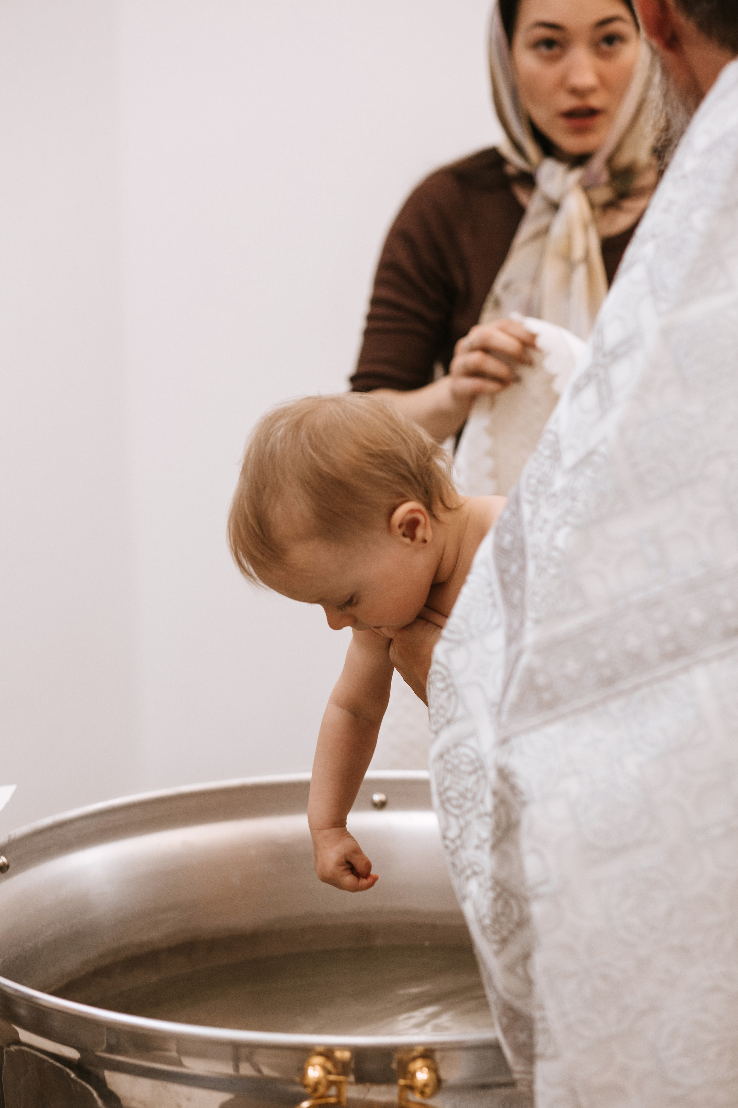 Фотосессия Крещения в Александро-Невском Соборе. Фотограф в Волгограде и Москве | Анастасия Лаврова