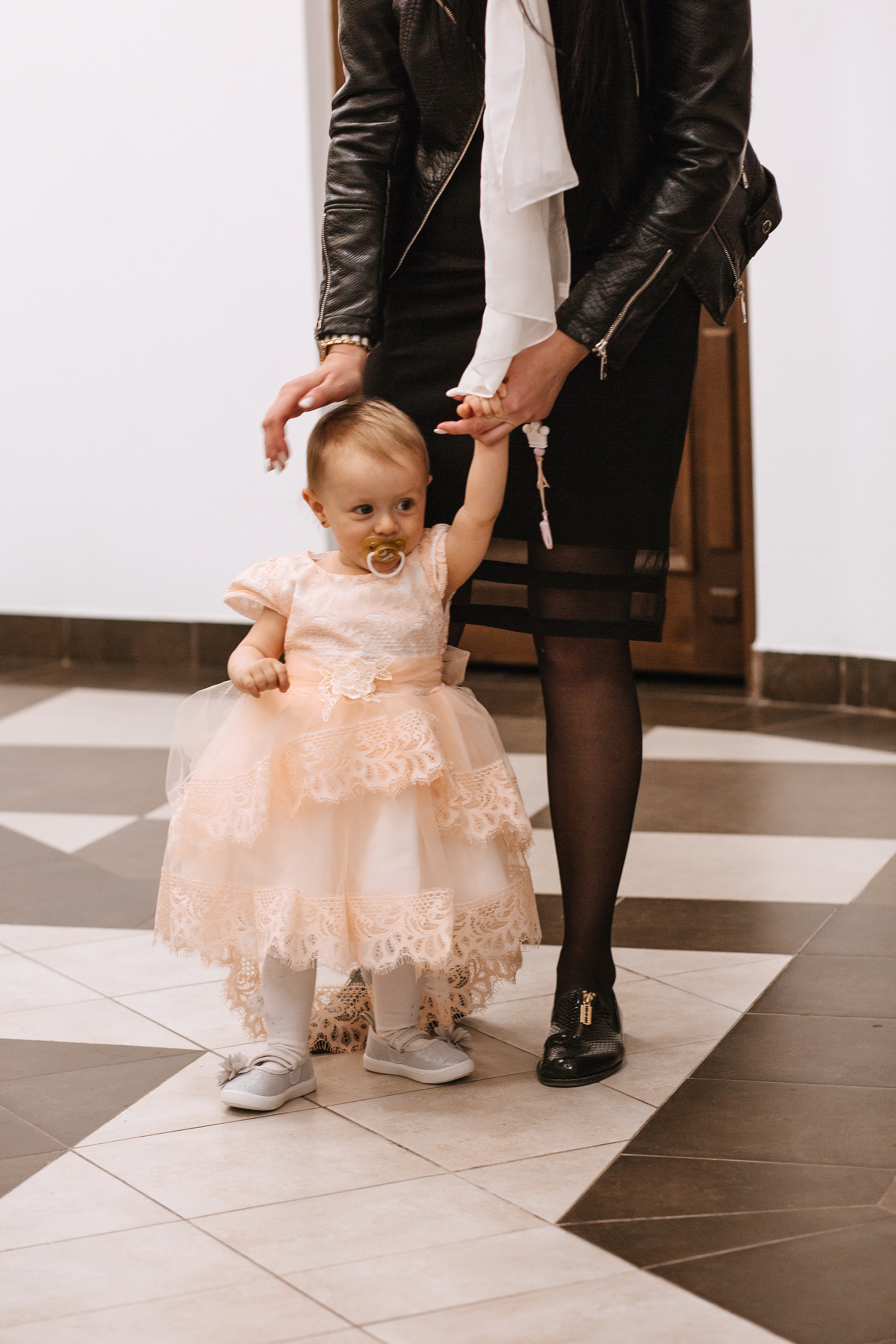 Фотосессия Крещения в Александро-Невском Соборе. Фотограф в Волгограде и Москве | Анастасия Лаврова