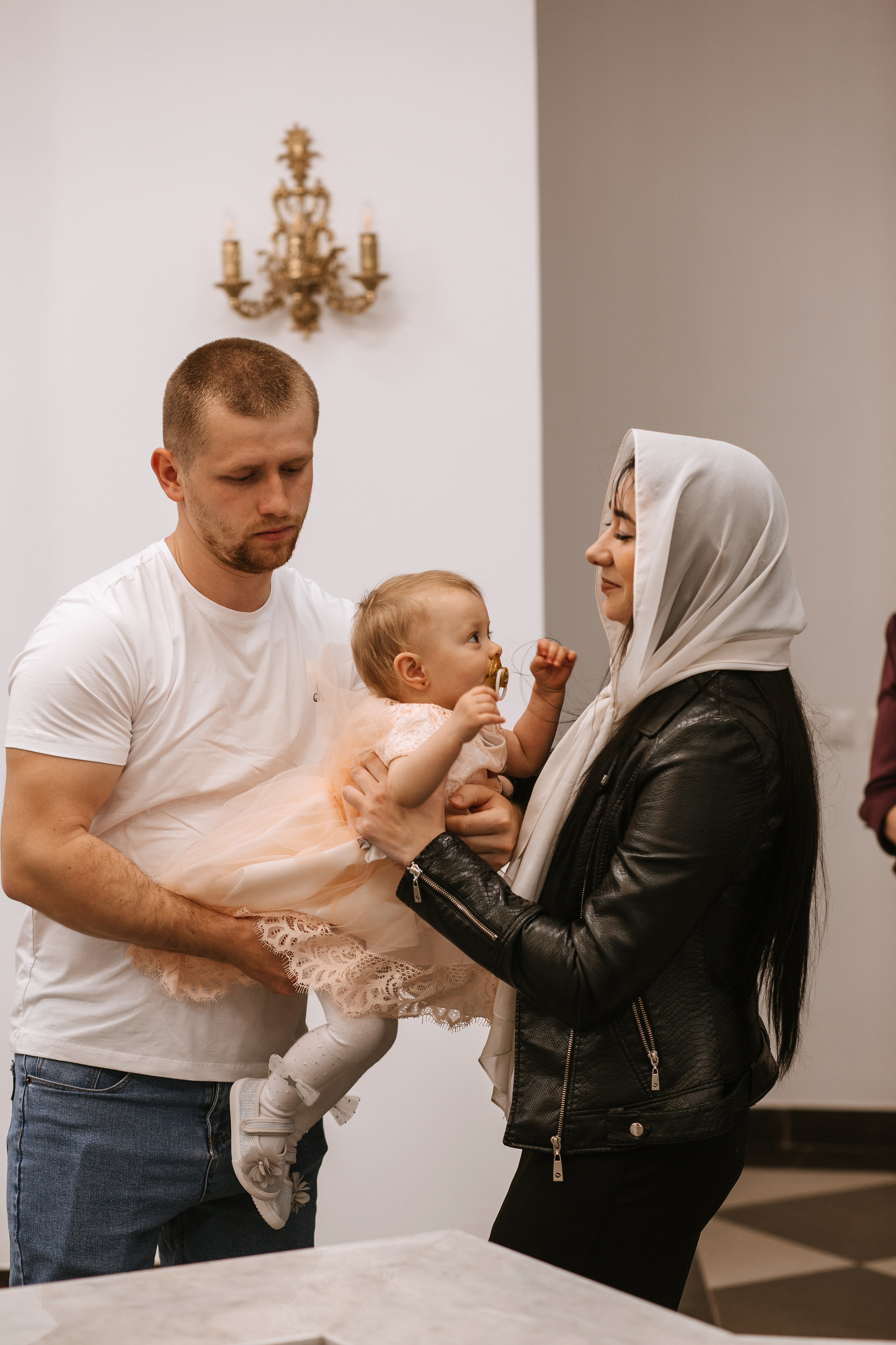 Фотосессия Крещения в Александро-Невском Соборе. Фотограф в Волгограде и Москве | Анастасия Лаврова