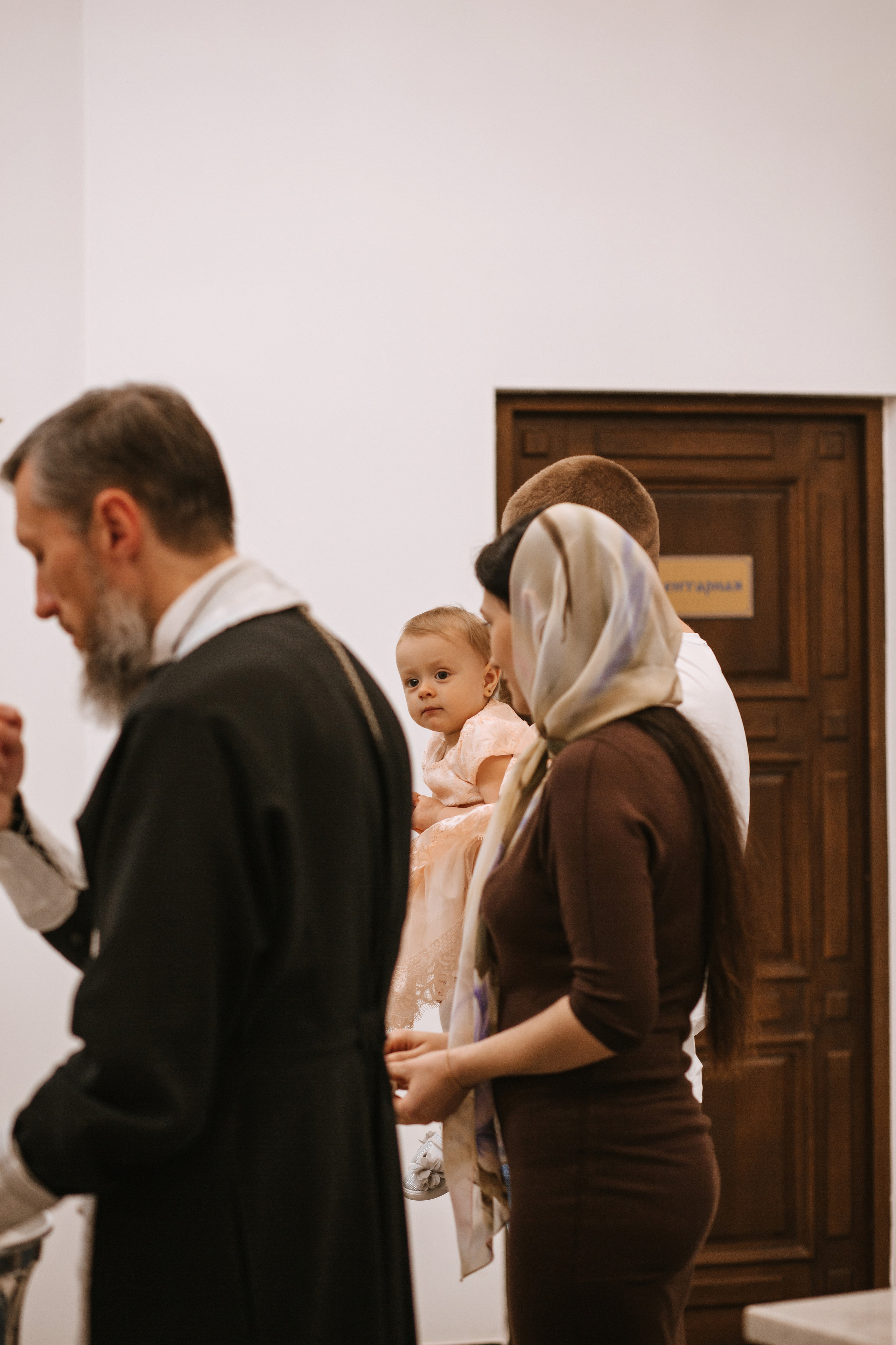 Фотосессия Крещения в Александро-Невском Соборе. Фотограф в Волгограде и Москве | Анастасия Лаврова