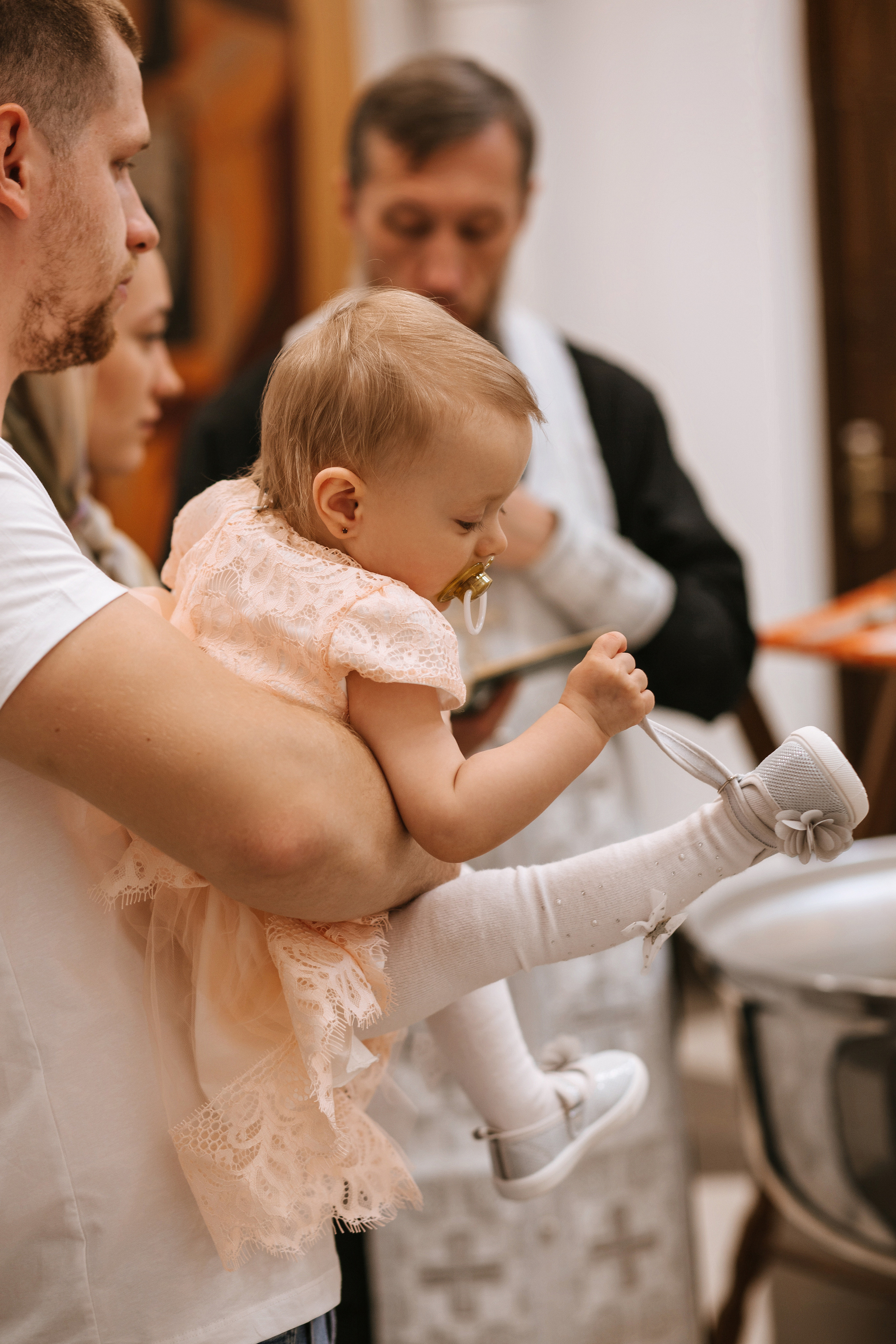 Фотосессия Крещения в Александро-Невском Соборе. Фотограф в Волгограде и Москве | Анастасия Лаврова