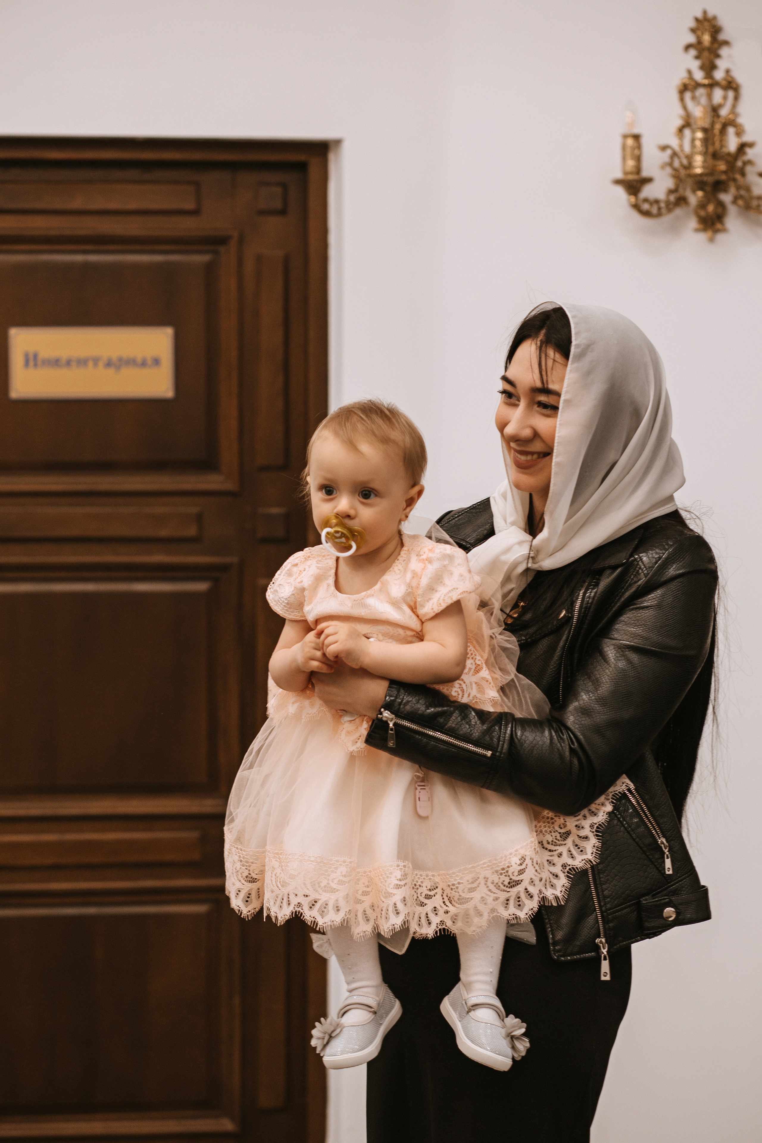 Фотосессия Крещения в Александро-Невском Соборе. Фотограф в Волгограде и Москве | Анастасия Лаврова