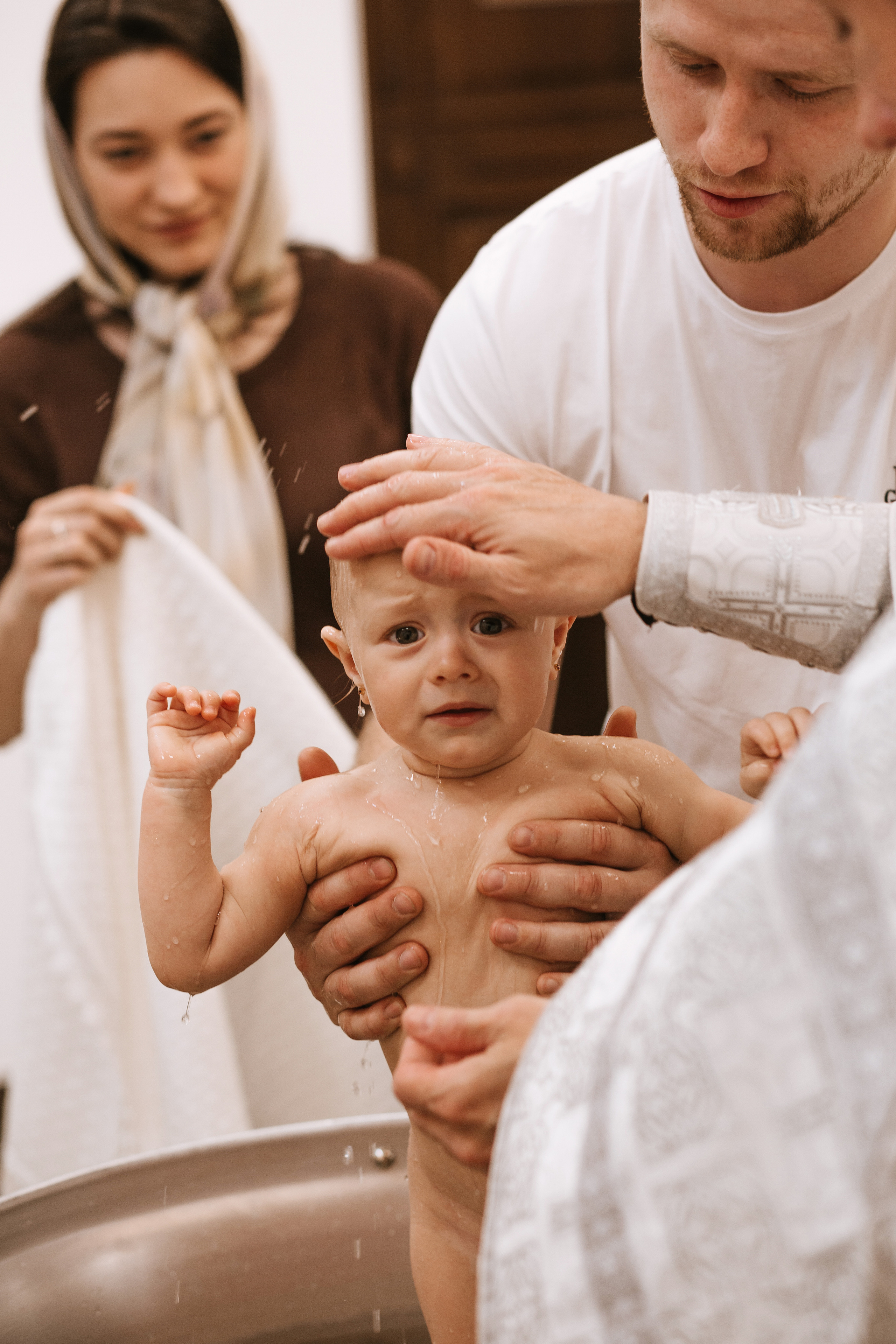 Фотосессия Крещения в Александро-Невском Соборе. Фотограф в Волгограде и Москве | Анастасия Лаврова