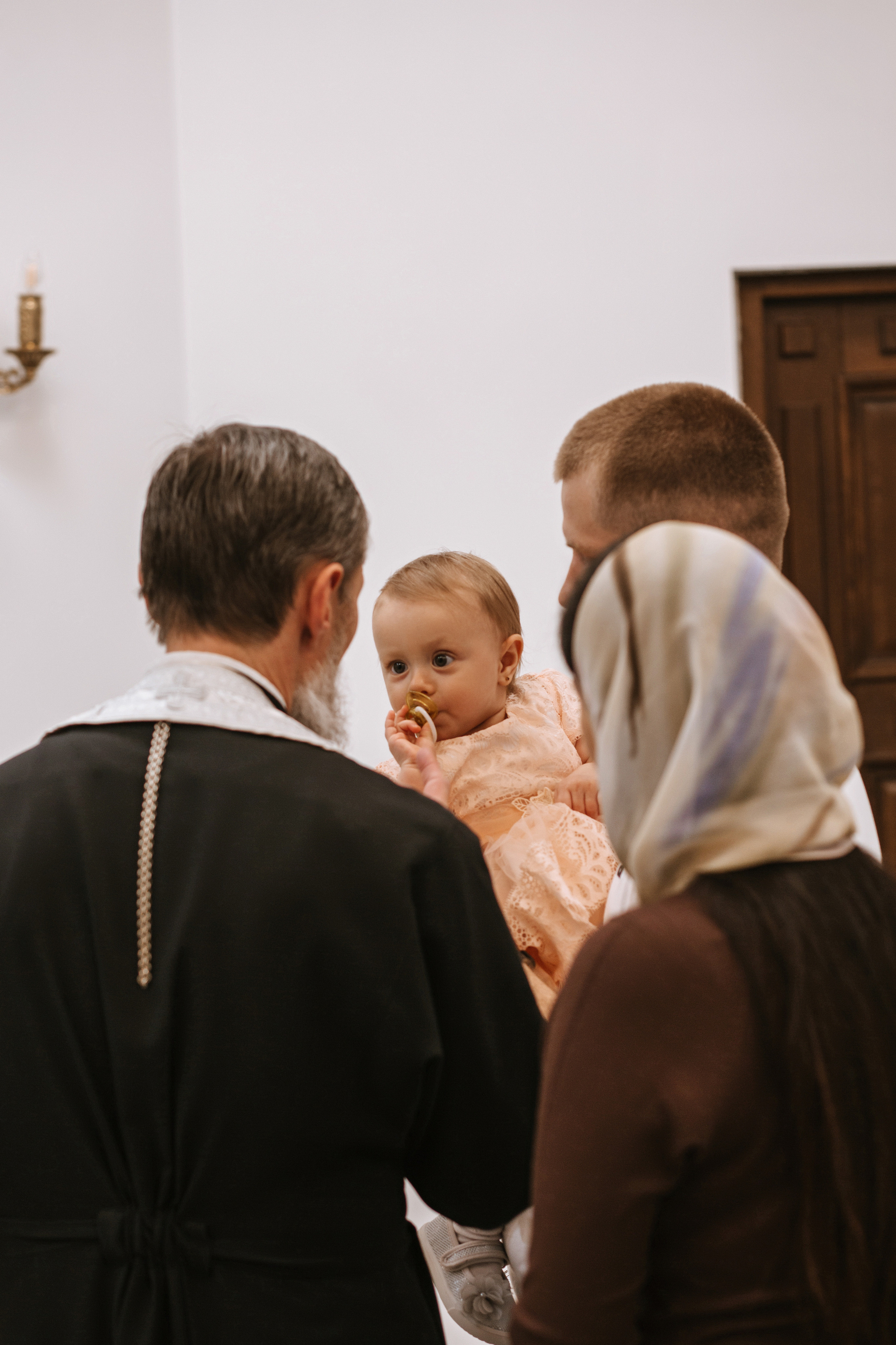 Фотосессия Крещения в Александро-Невском Соборе. Фотограф в Волгограде и Москве | Анастасия Лаврова