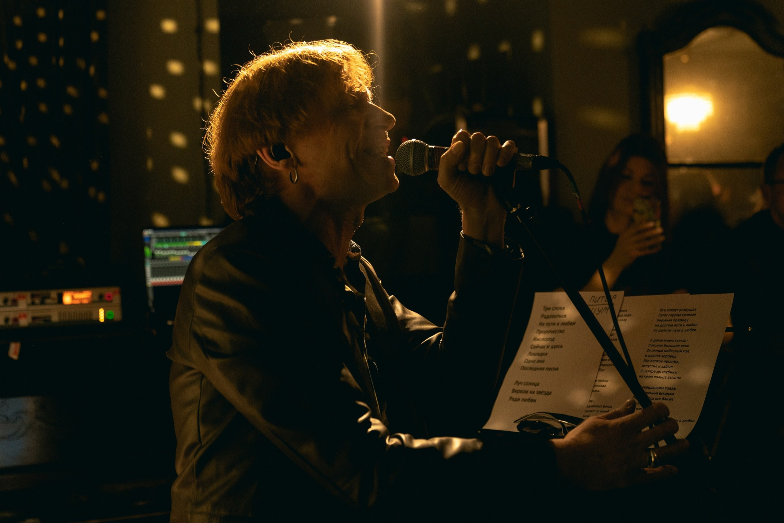 Найк Борзов. Кабаре ШУМ. Naik Borzov. Cabaret SHUM. Фотограф Ирина Соколенко Санкт-Петербург