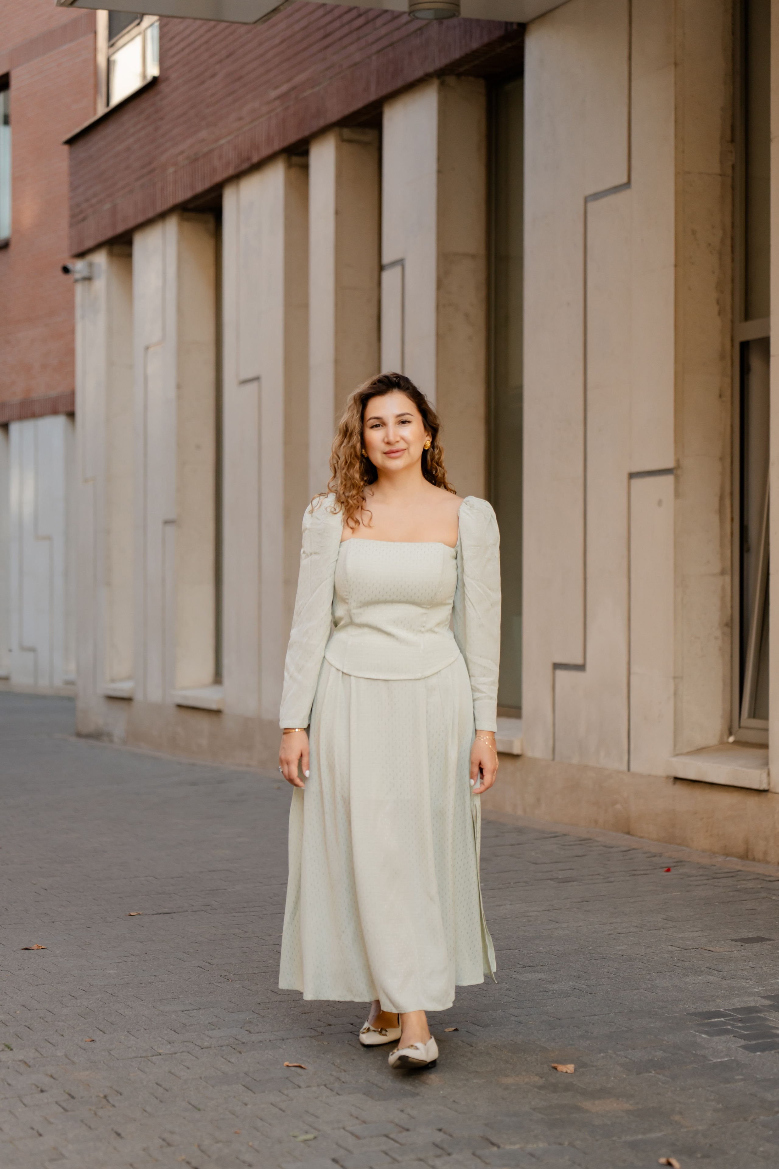 Фотосессия для девушки на улице. Женский портрет. Фотограф Москва.