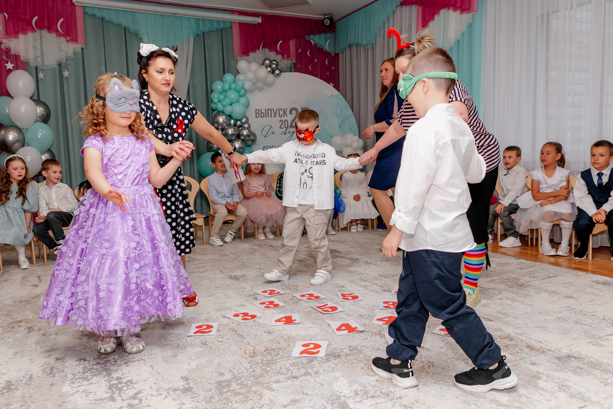 ВЫПУСКНОЙ ДЕТСКИЙ САД. Контент фотограф, съемка для маркетплейсов, фуд съемка и репортажи в Новосибирске Ралия Галеева