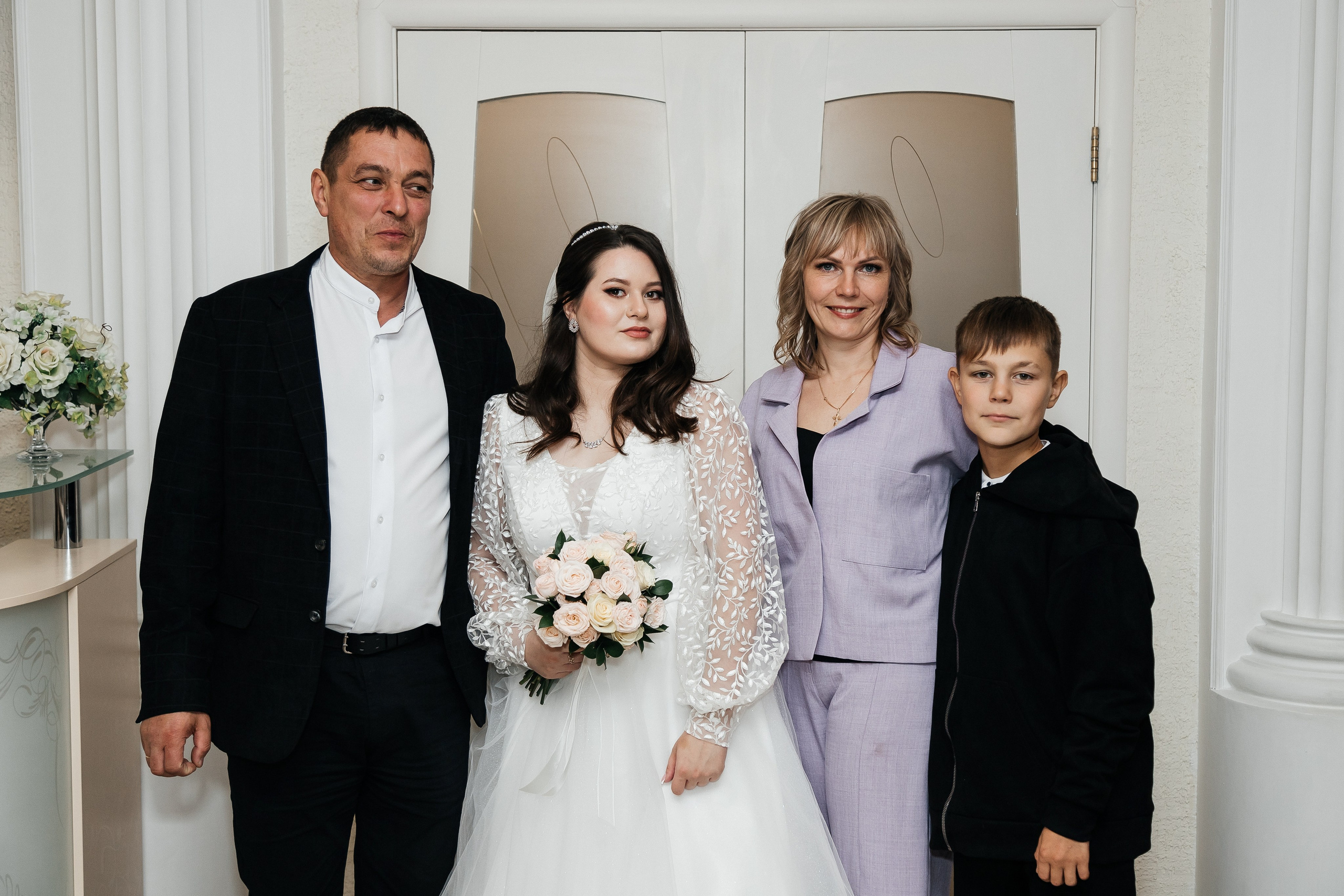 Максим и Нина/2024. Свадебный и семейный фотограф в Екатеринбурге