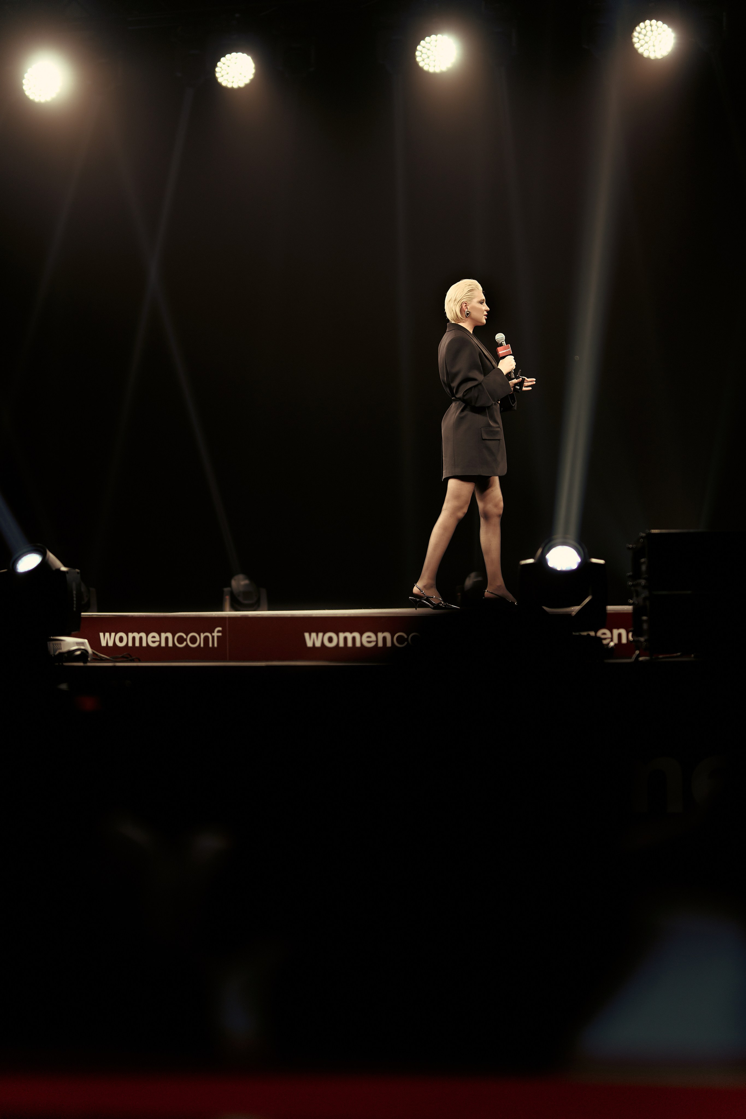 Womenconf. Фотограф Москва и Екатеринбург. Максимова Соня