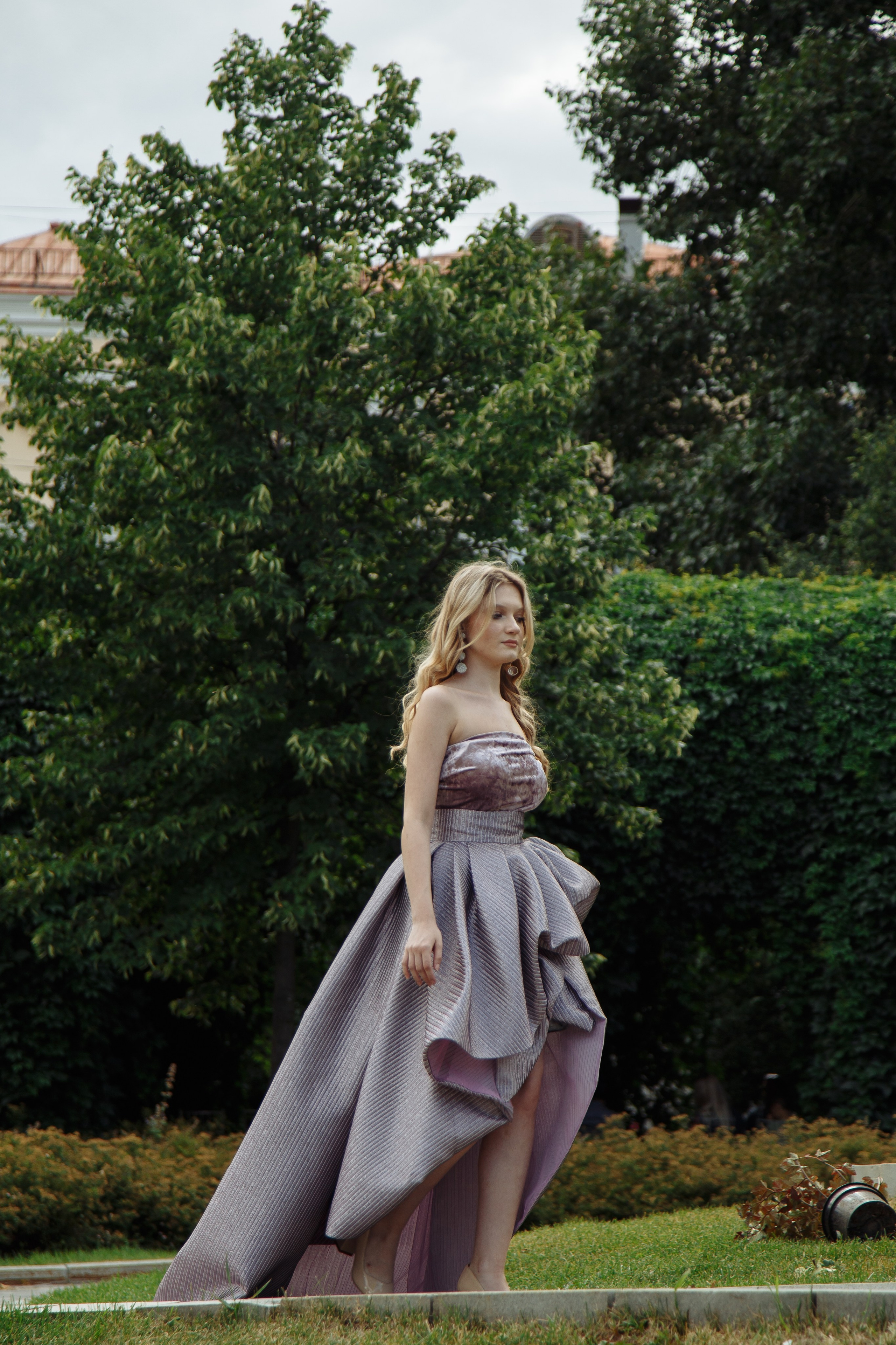 Зеленый подиум. Свадебный Семейный Репортажный фотограф в Москве