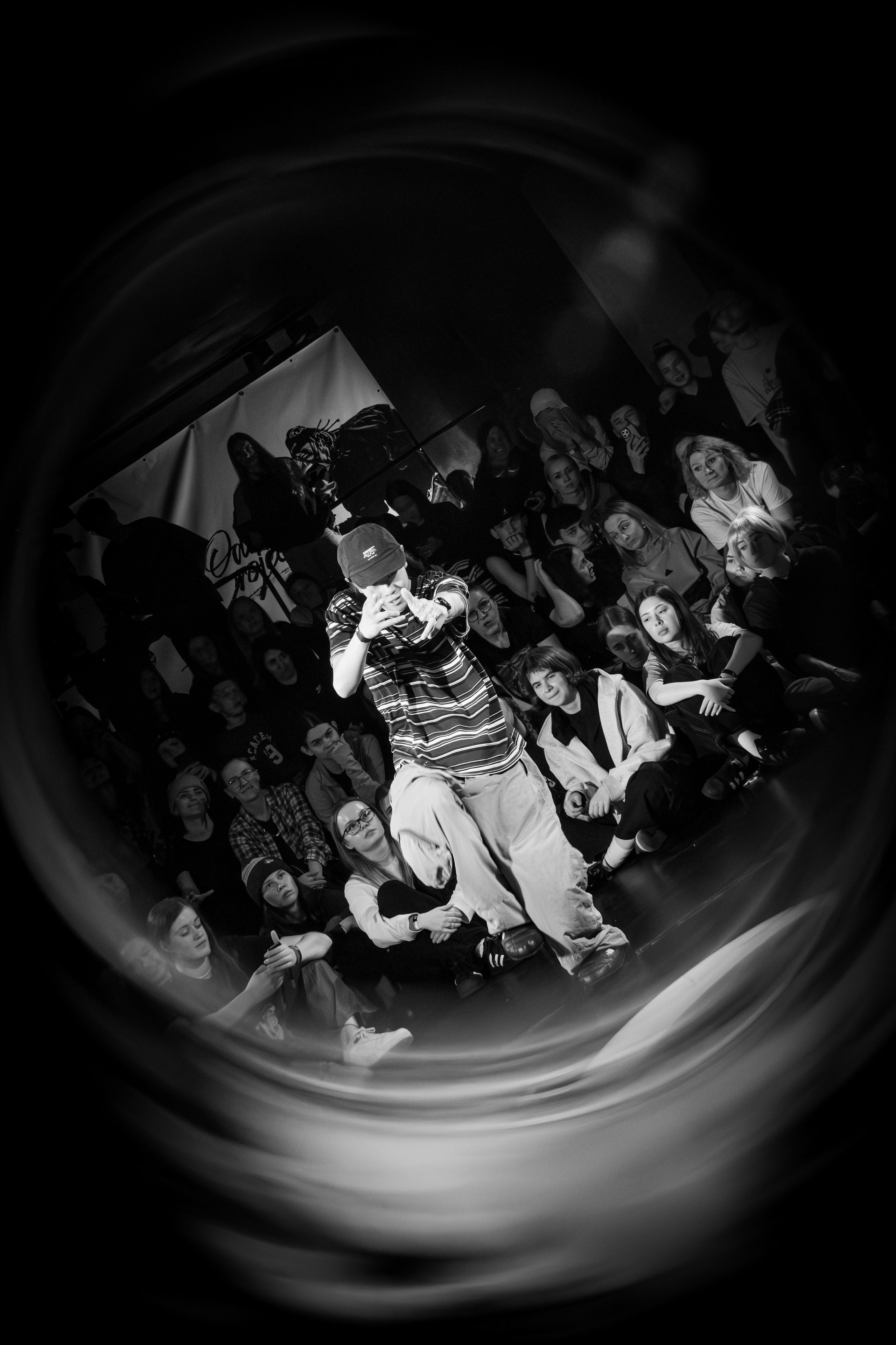 ODD BATTLE 04/05 (@youlovebu). Соня бу тебя сфоткала