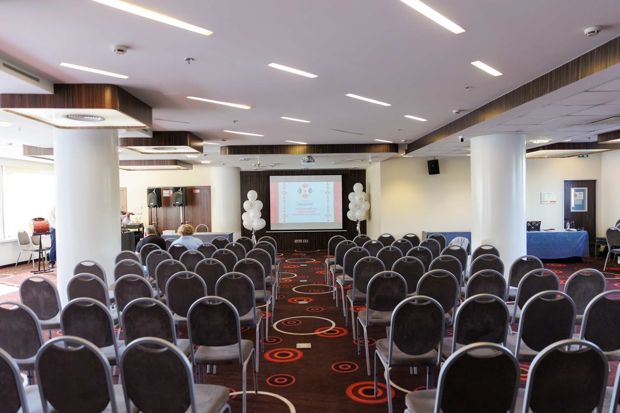 Конференция Молдова. Фотосъёмка для бизнеса — предметное фото, репортаж с мероприятий, портреты людей, съёмка интерьера и экстерьера