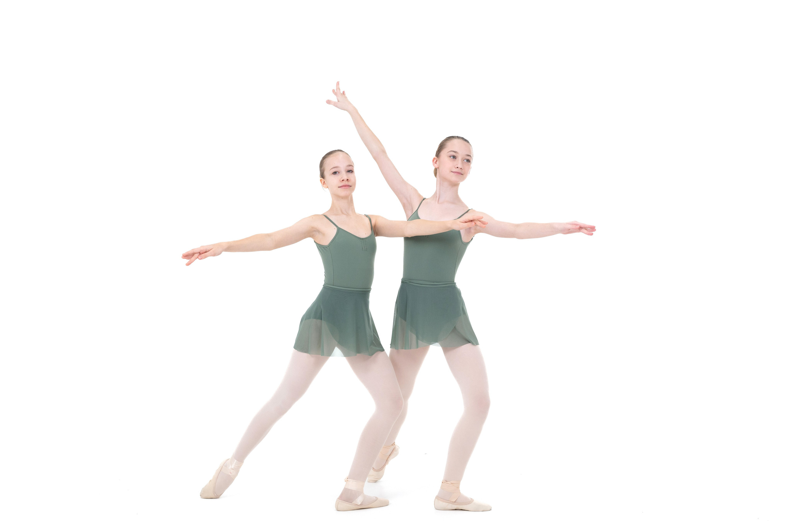 Выпускной альбом хореографичесского коллектива «Пилигрим». Фотограф новорожденных, семейный детский в Тюмени Татьяна Морозова