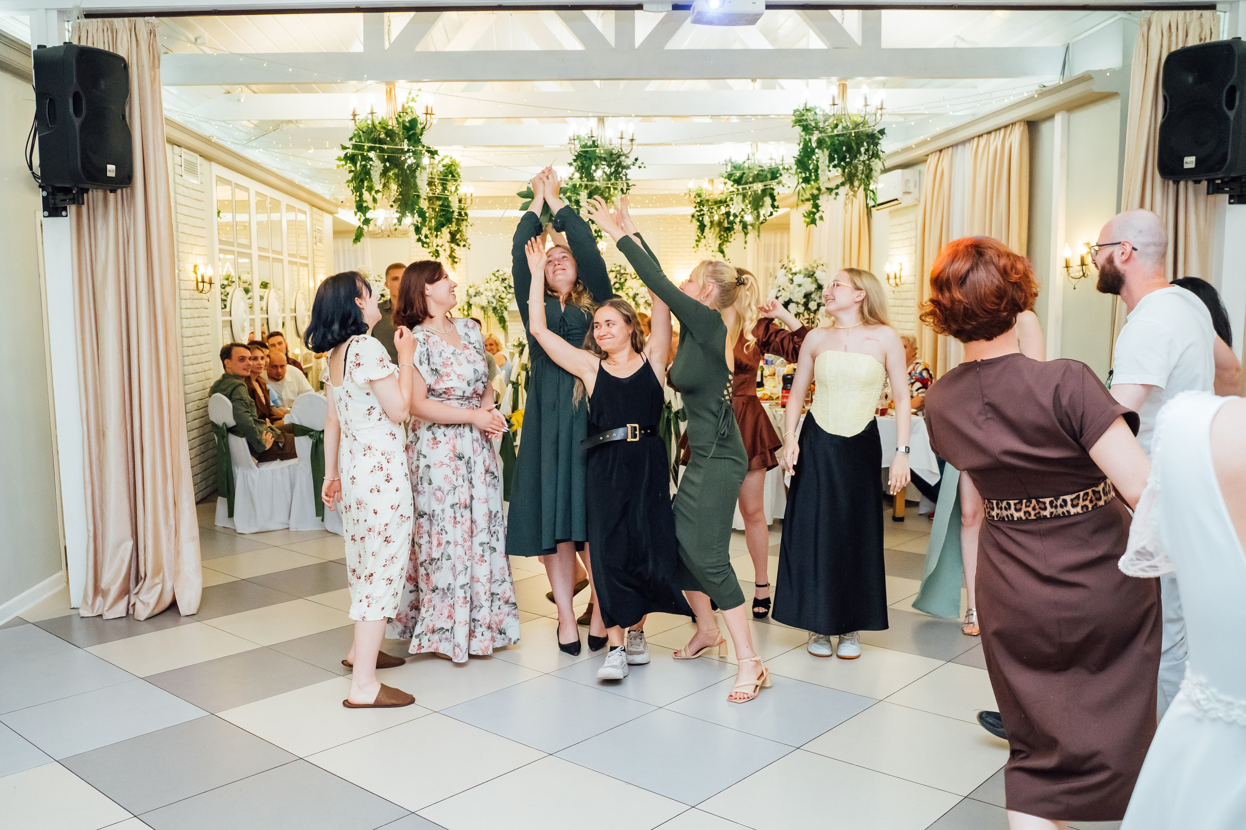 Дмитрий и Елизавета — свадебный день 25.07.2025. Свадебный фотограф в Коломне, Воскресенске, Егорьевске Владимир Петров