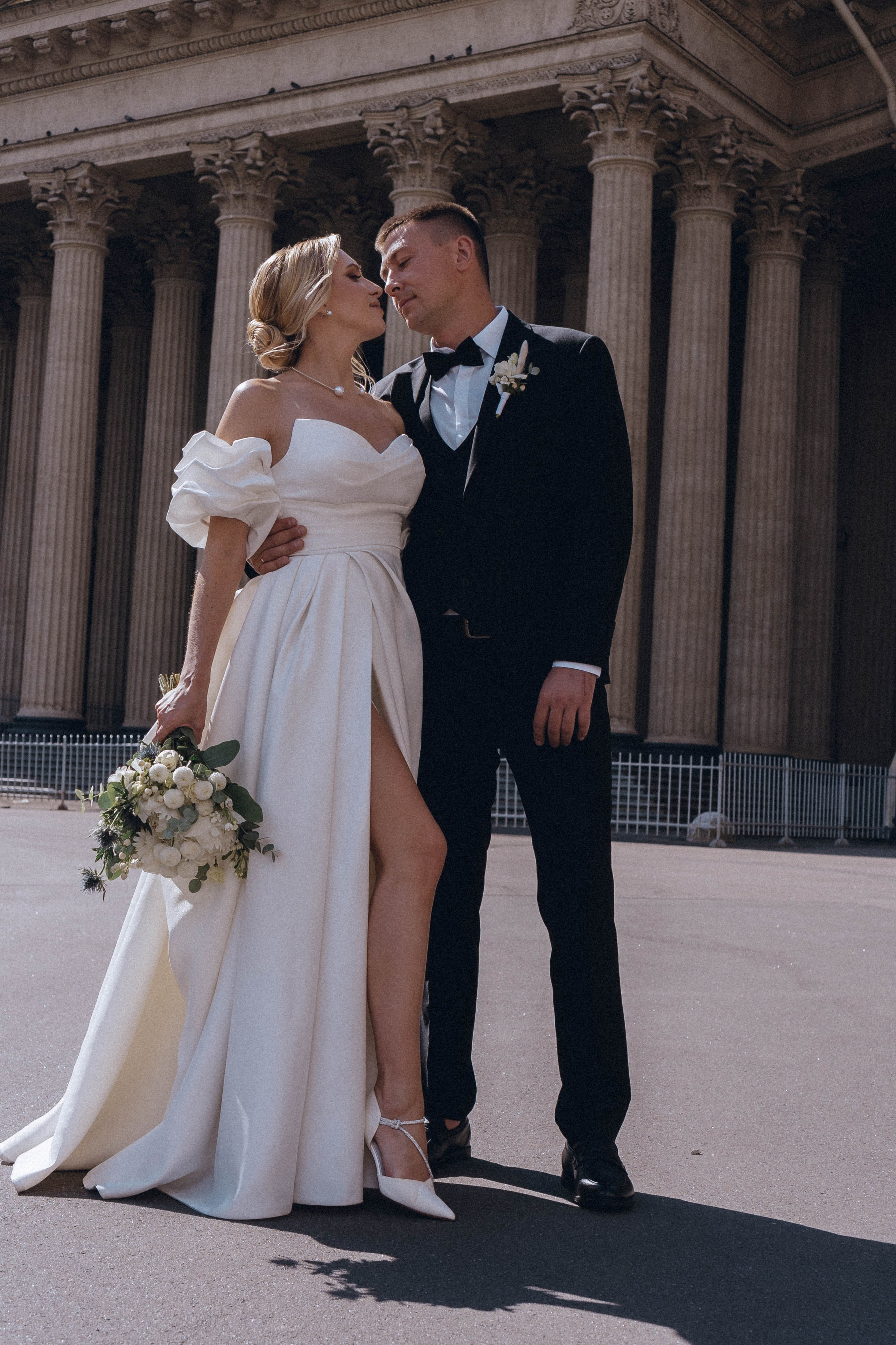 СВАДЕНБНАЯ СЬЕМКА НА КАТЕРЕ ПО КАНАЛАМ САНКТ-ПЕТЕРБУРГА И В АКВАТОРИИ НЕВЫ. Профессиональный фотограф, Санкт-Петербург — Виктория Богомолова