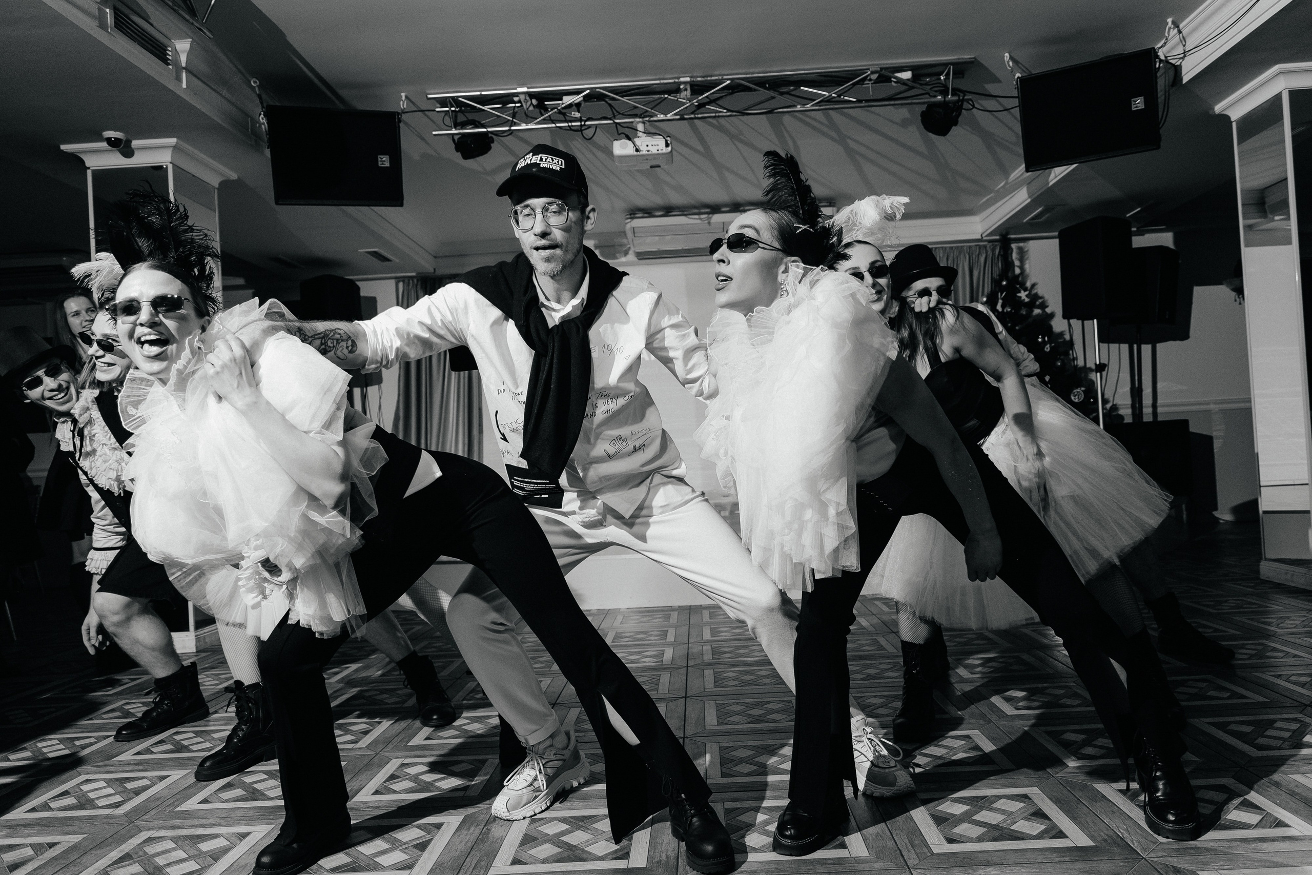 Корпоративная фотосъемка для кафе GARAGE | Новый год 2025 | Минск. Свадебный фотограф в Минске/Беларуси Сергей Спиридонов