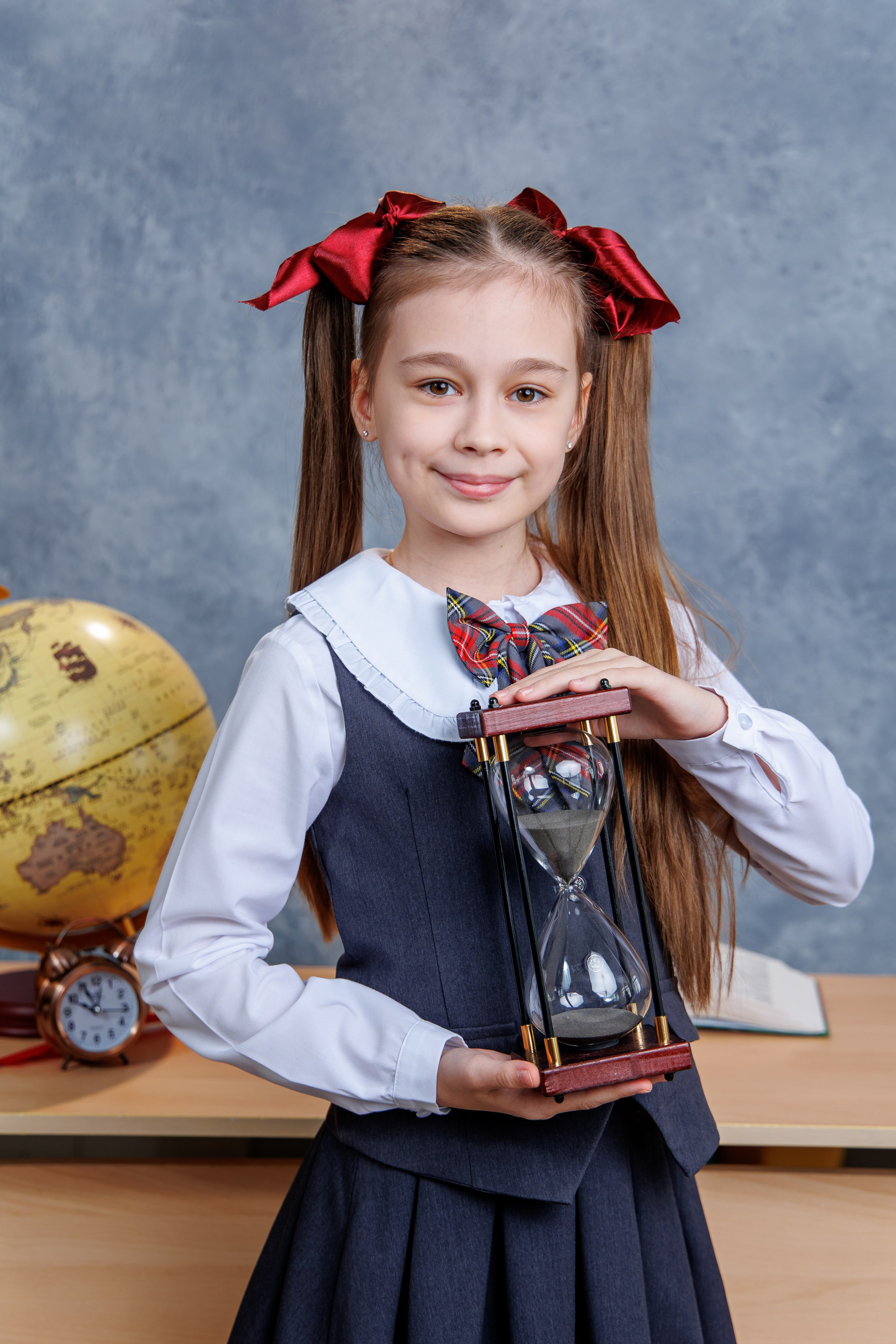 Альбомы для 4 класса. Школьный фотограф Саратов Золотарь Ольга