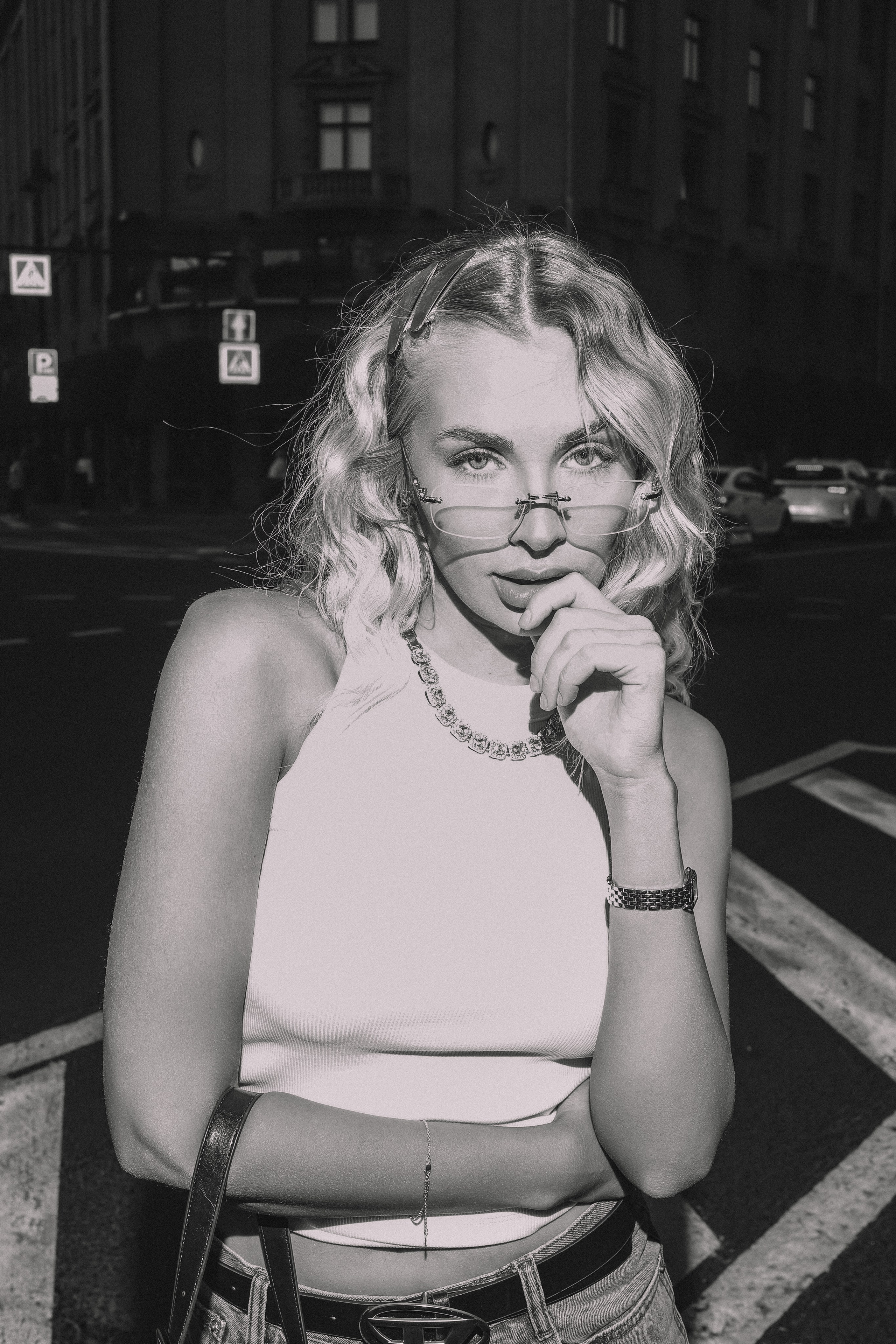 Полина — вечерний Петербург, съёмка со вспышкой | О. Беляева. Фотограф Олеся Беляева | Санкт-Петербург и Ленобласть