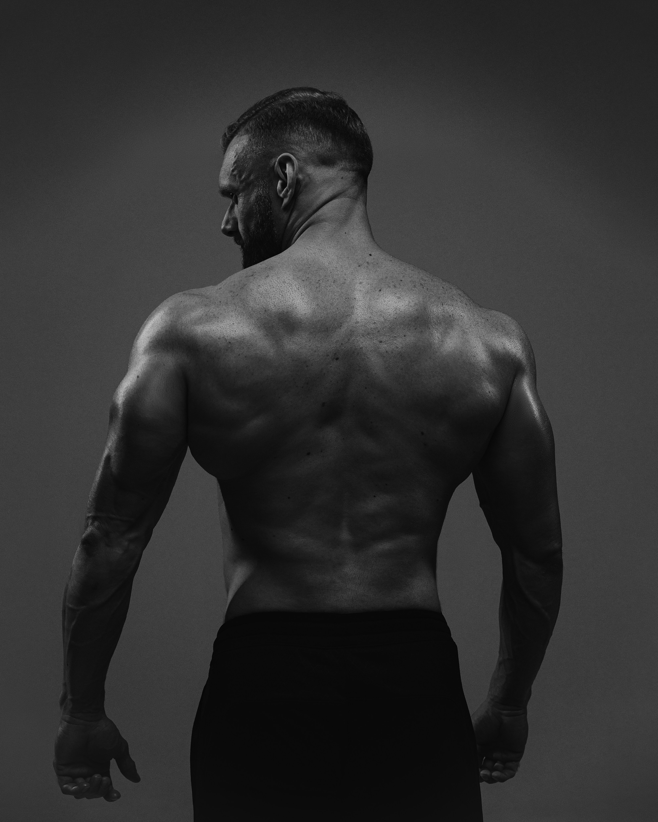 Никита. Иван Зайцев (IZIART) — создание культурного кода через фото и видео