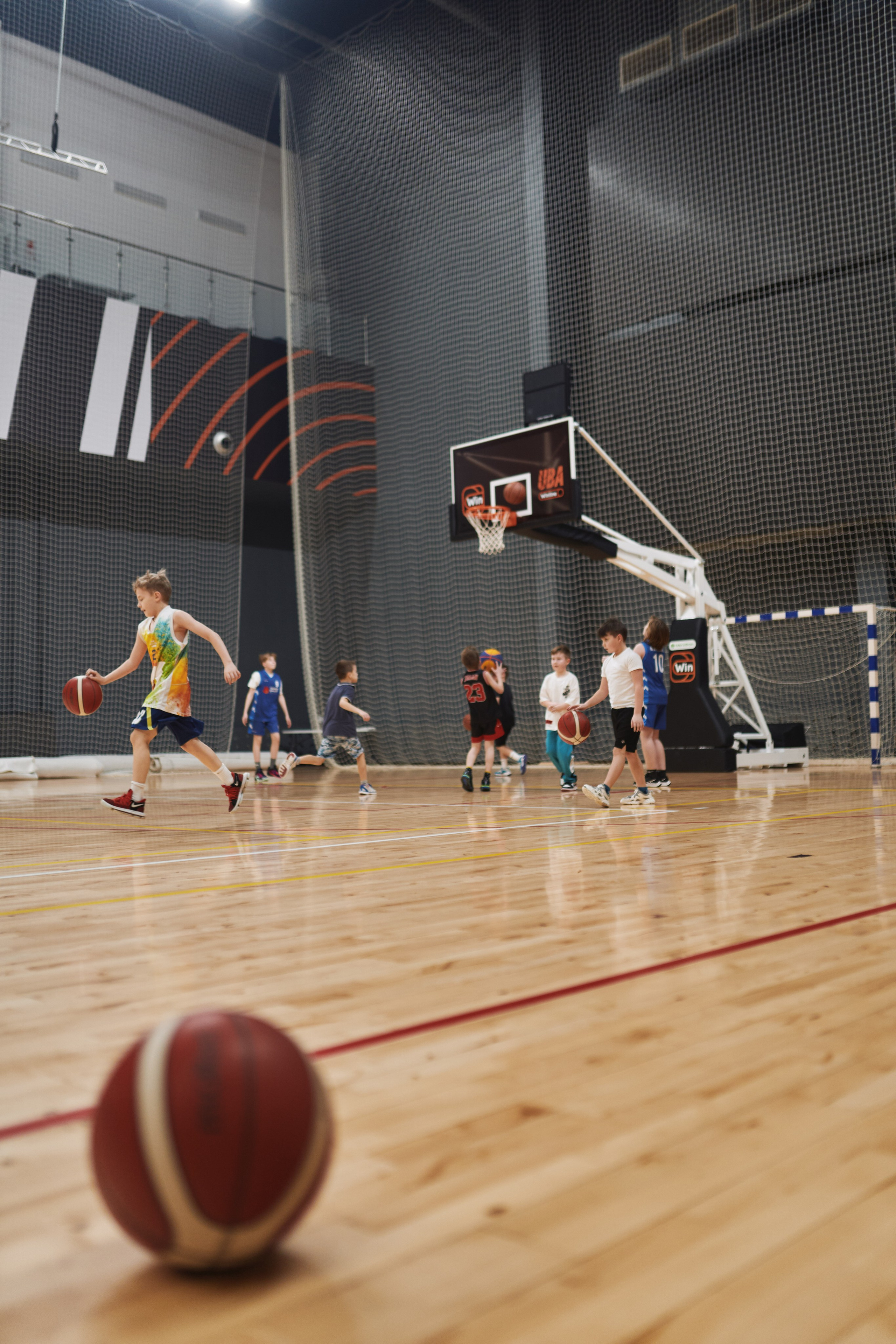 Новогодний баскетбол 2025. Детская лига. Евгений Бреча. Коммерческий и бэкстейдж фотограф в Москве