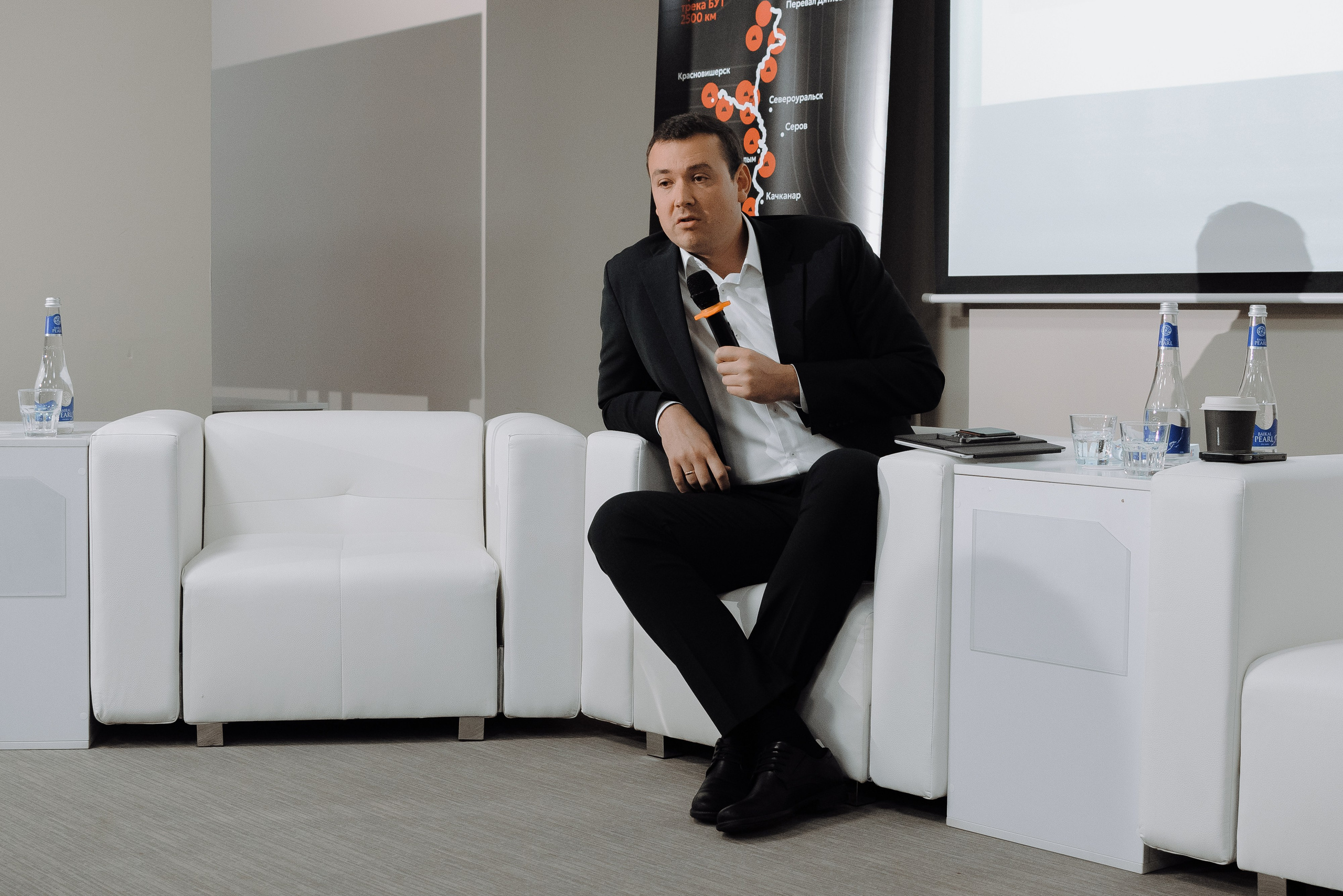 ОБЛАСТНАЯ КОНФЕРЕНЦИЯ «РАЗВИТИЕ ТУРИЗМА В ЧЕЛЯБИНСКОЙ ОБЛАСТИ». Репортажный фотограф Зуев Роман г. Челябинск