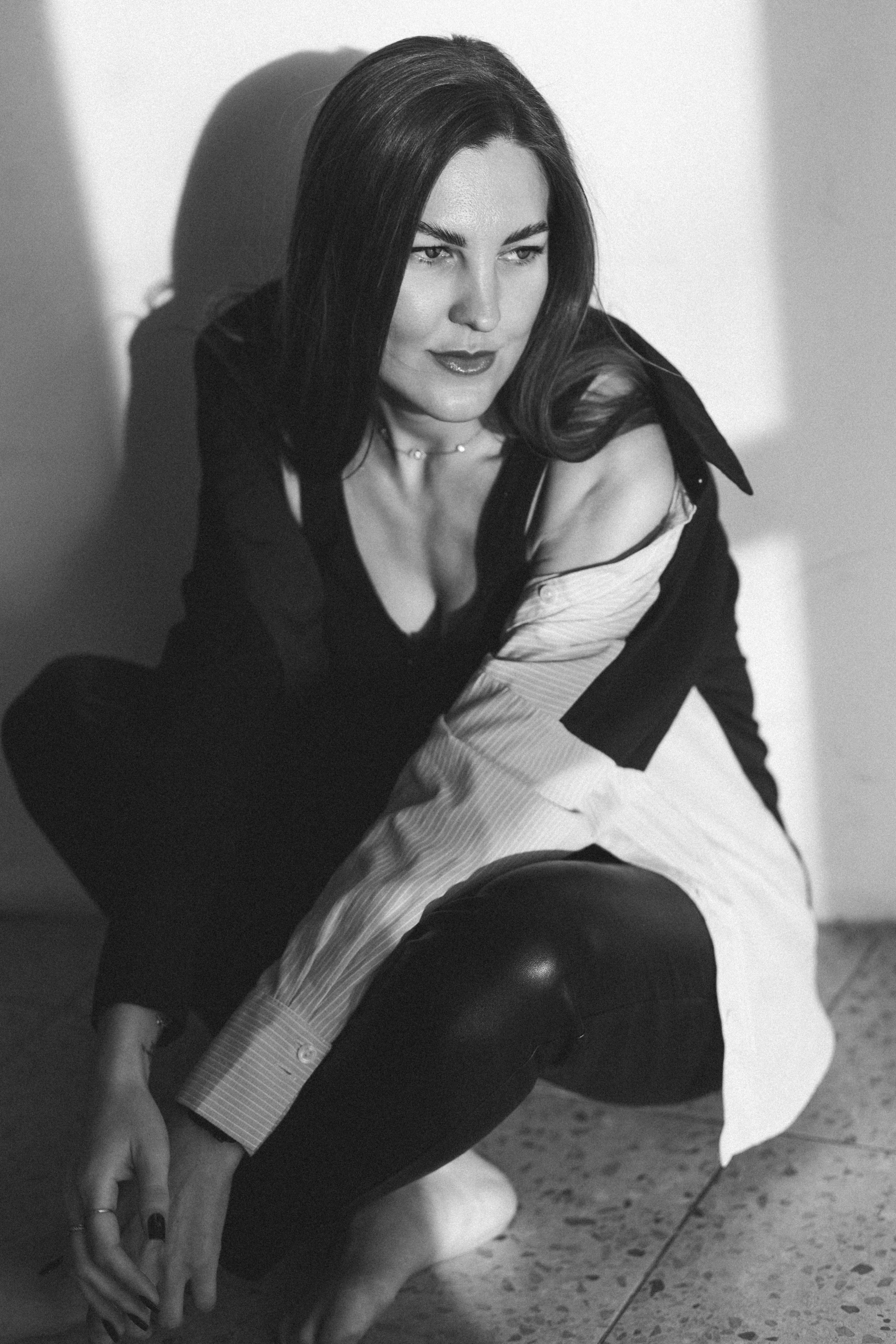 Студийные съемки в ч/б. Женский фотограф в Москве Рина Леонтьева