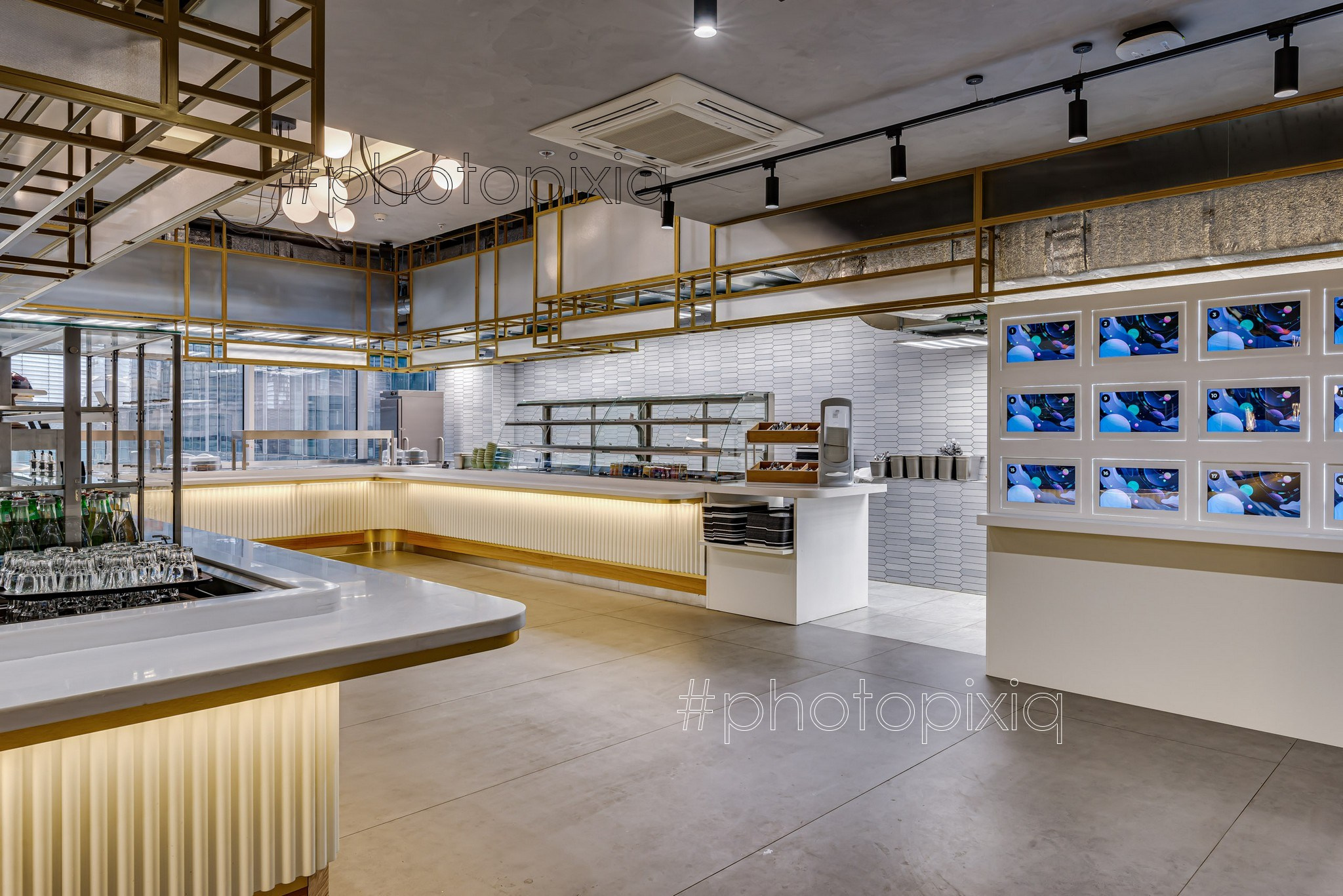 Фотосъёмка кафе LUNCH-BOX в Башне ОКО. Интерьерная съёмка и виртуальные туры — Интерьерный фотограф Кузнецов Сергей (photopixiq)