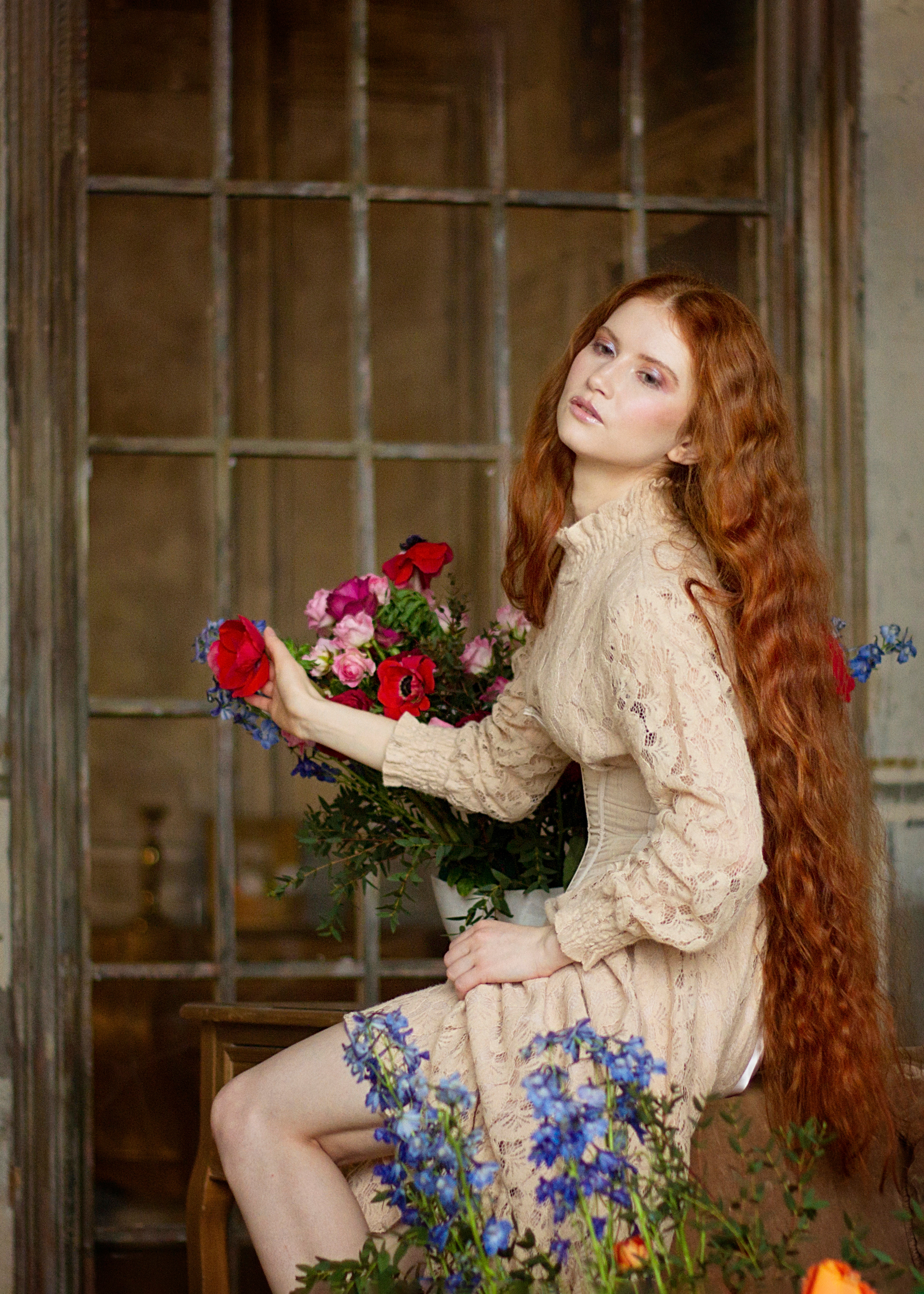 женская фотосессия, фотосессия в цветах