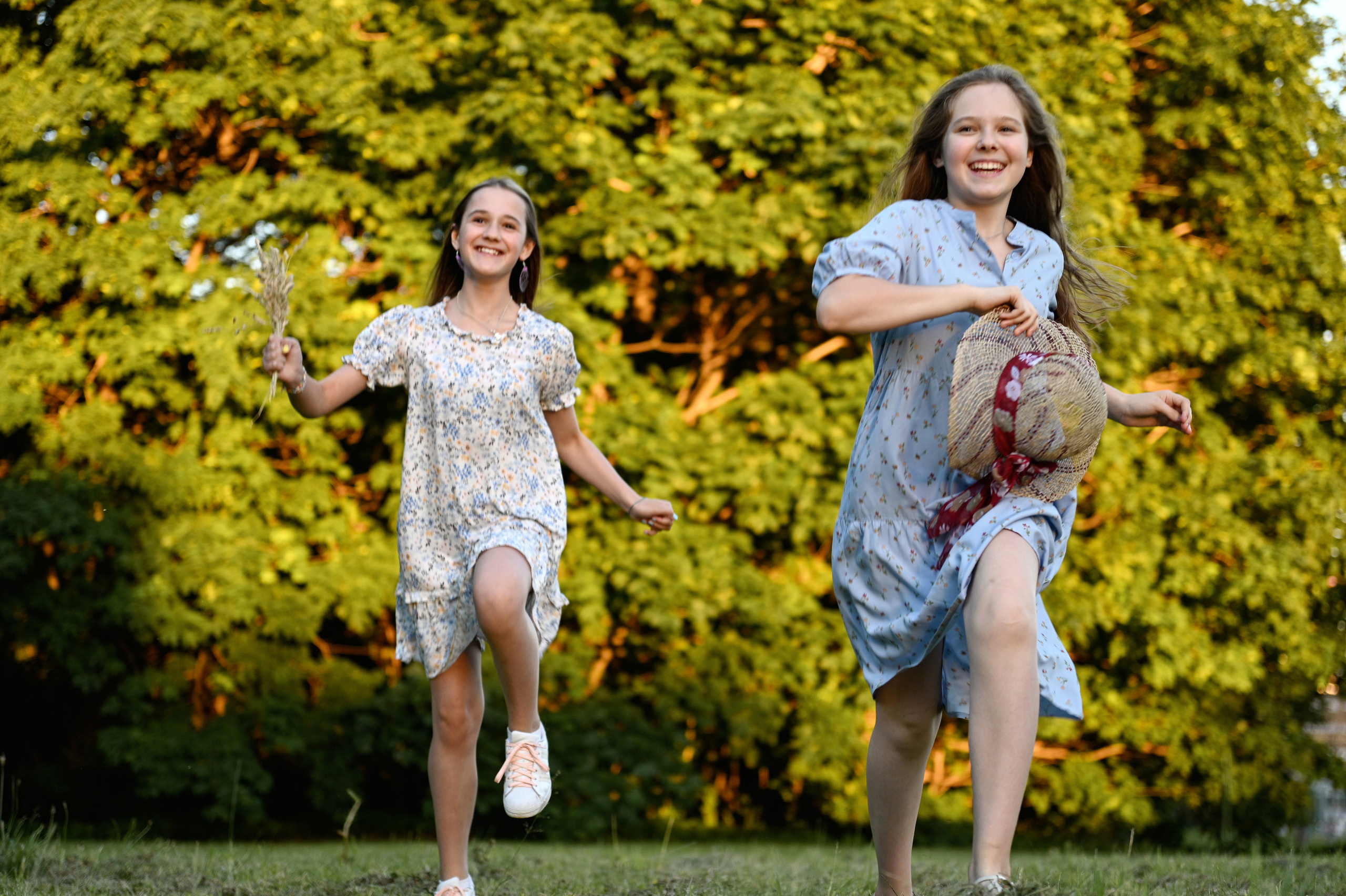 Летняя прогулка для Вероники и Любаши. Детский и семейный фотограф в Москве Ульяна Федорова