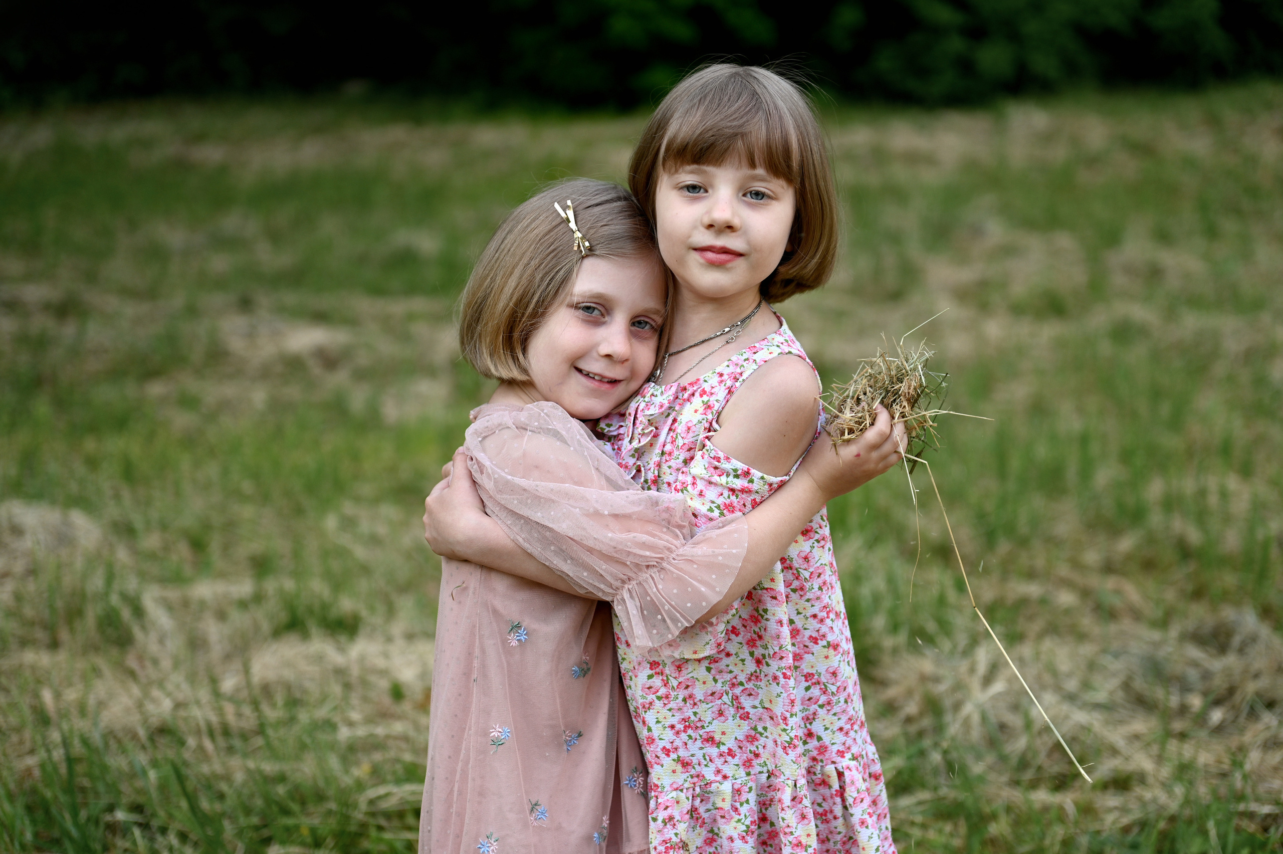 Летняя прогулка для Сони и Юли. Детский и семейный фотограф в Москве Ульяна Федорова