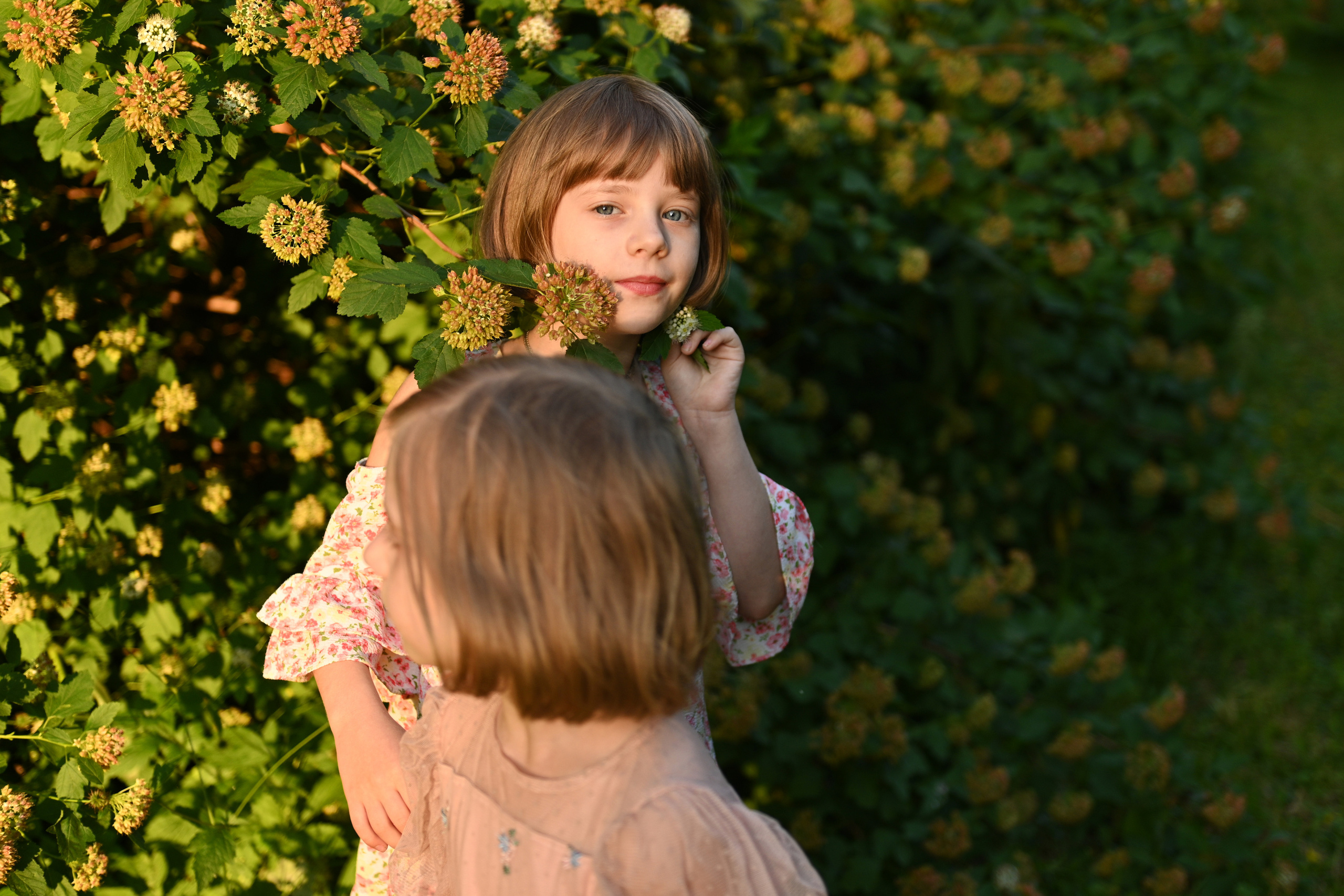 Летняя прогулка для Сони и Юли. Детский и семейный фотограф в Москве Ульяна Федорова