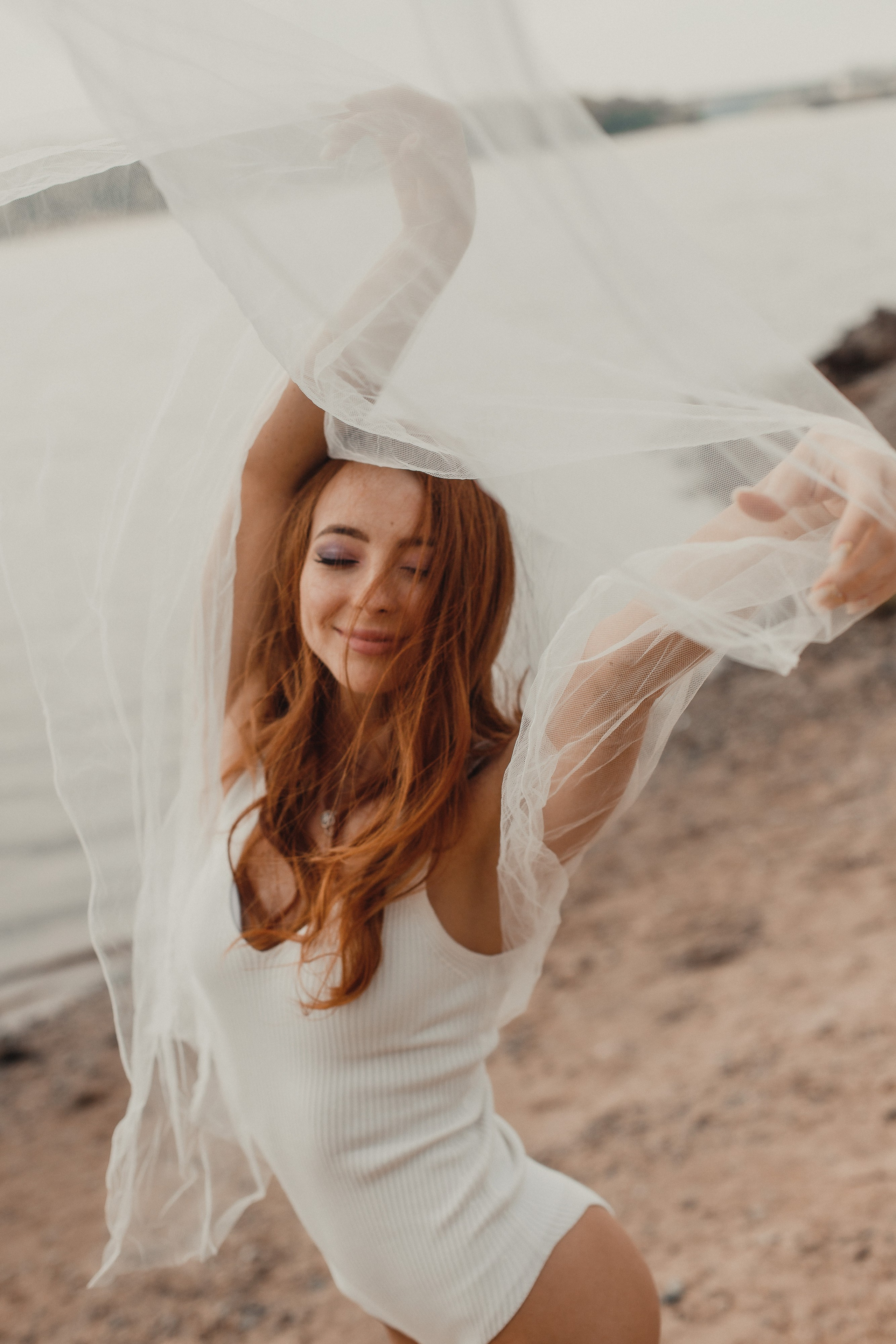 Не классическая на берегу. Креативный и женский Фотограф Омске Наталья Лебедева