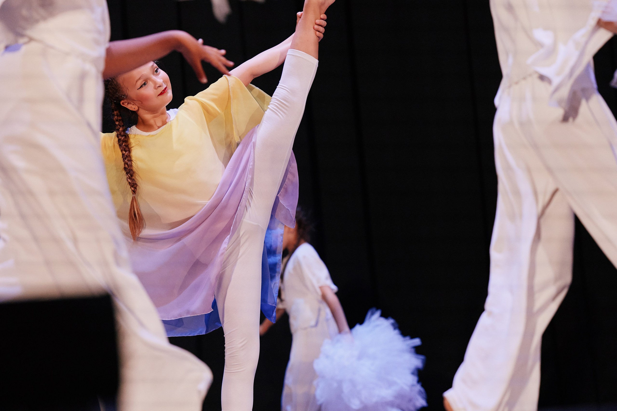 Концерт танцевальной студии Фиеста 08.06. Свадебный репортажный фотограф краснодар максим дремов дрёмов фотосессия студия цена