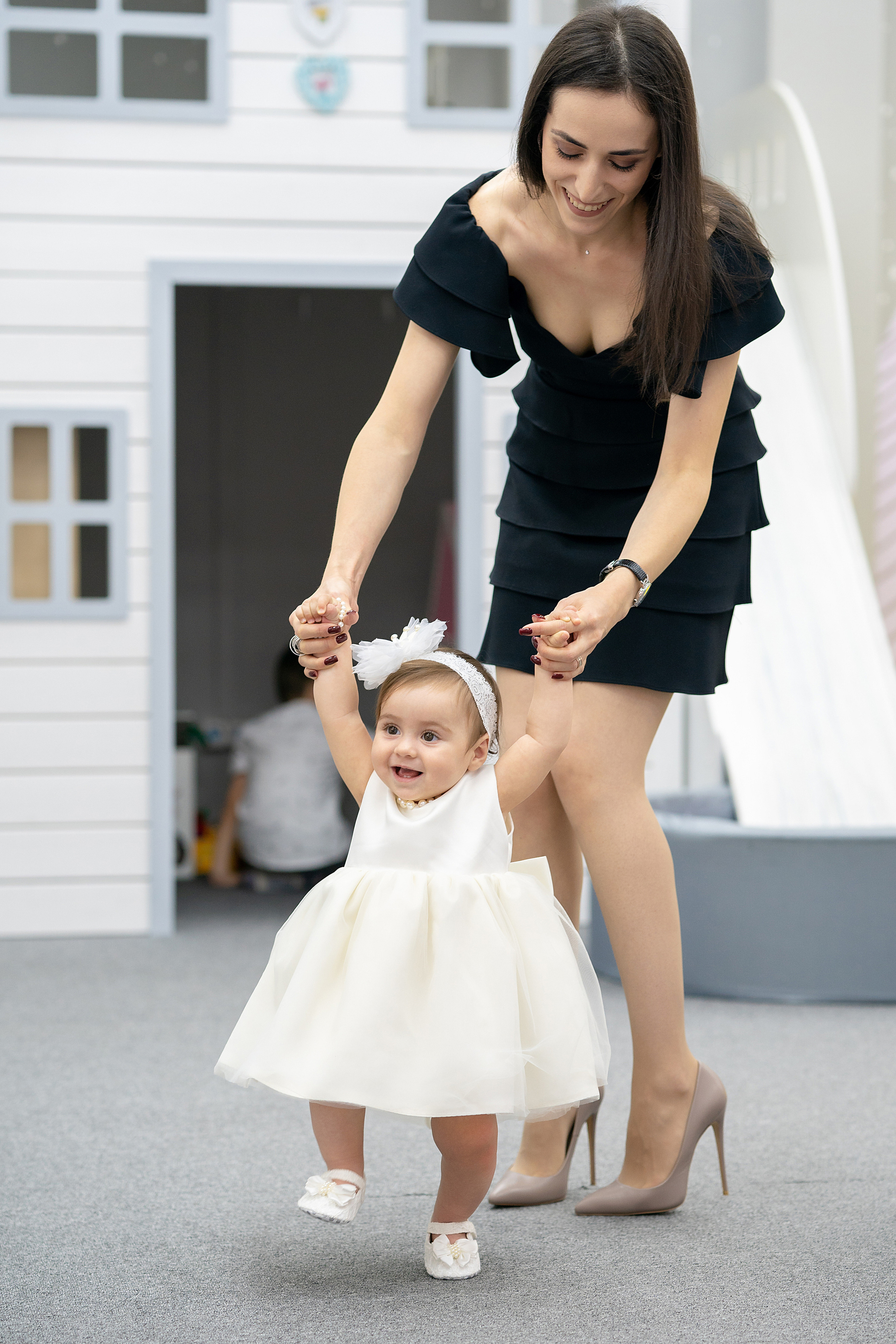 Аделина, Первый Зубик. Фотограф на Крещение и Венчание в Красноярске Рамазанова Юлия