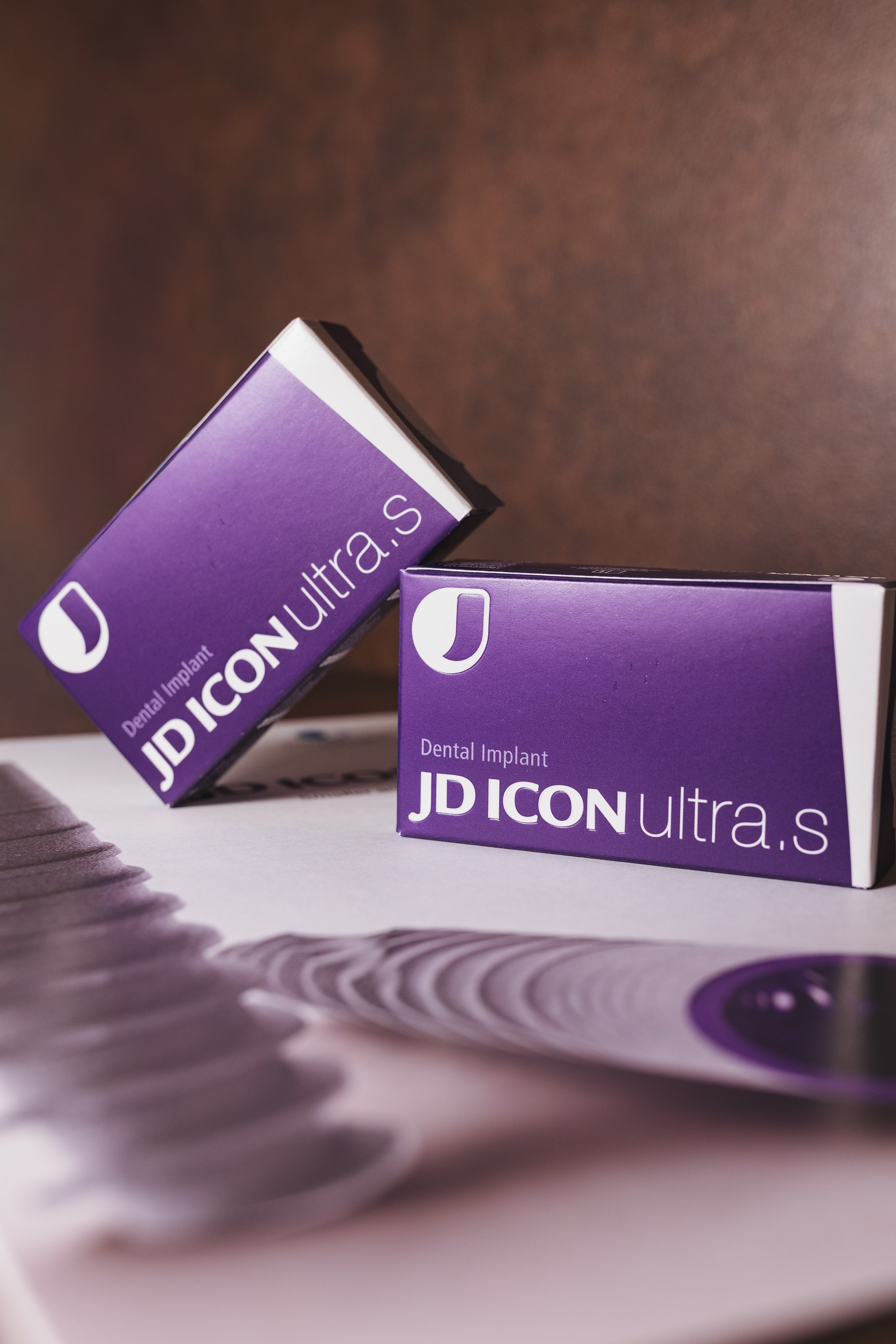 Дентальные импланты J Dental Care. Коммерческий фотограф в Алматы Марина Милис. Съёмка для брендов, компаний и проектов